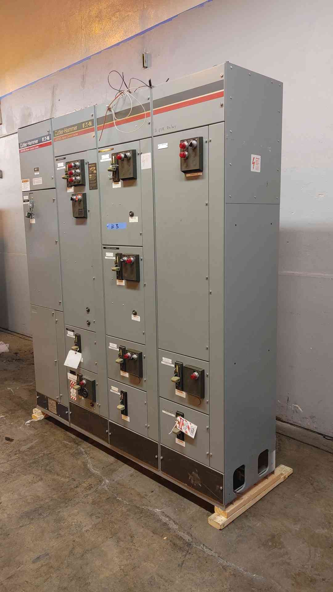 Cutler-Hammer Unitrol Motor Control Center 480V 3PH 3 Wire 6AF1221274-A (SKU:103175)(103175)