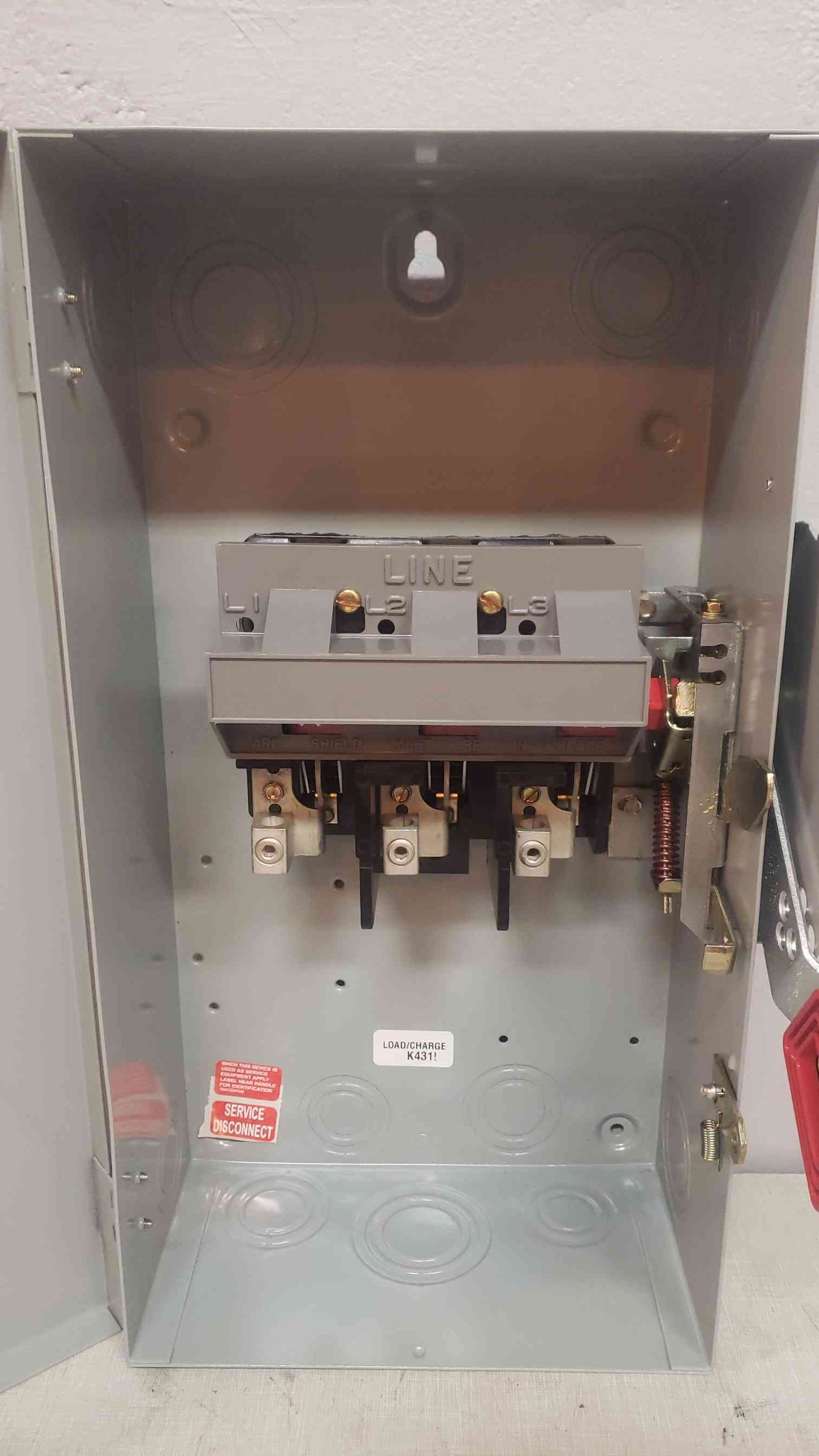 *Pickup Only* General Electric Safety Switch THN3363 600VAC 100A (SKU:103245)(103245)