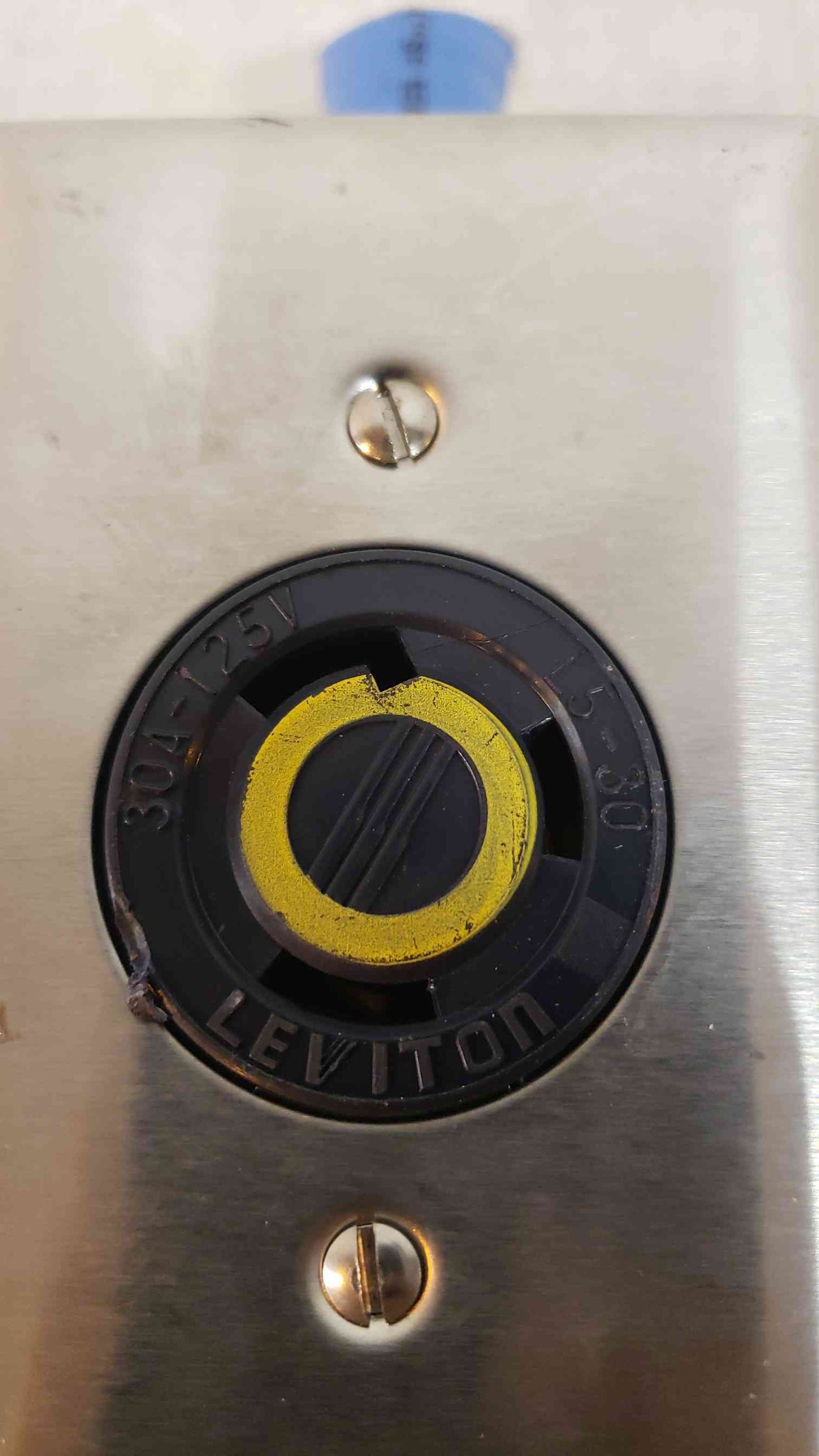 Lot of 278 Leviton L5/30 Receptacles 30A 125V(103264)