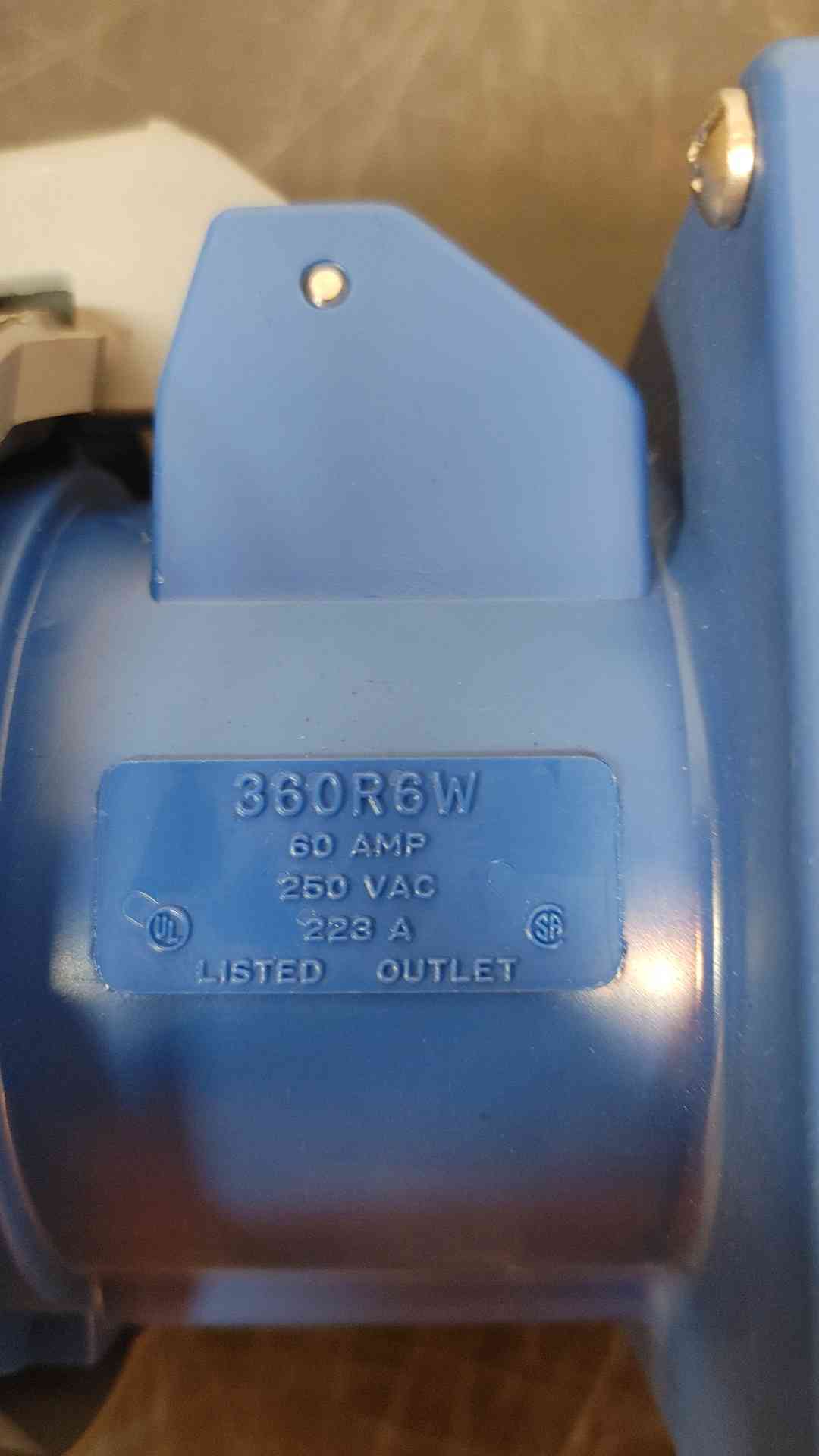 Lot of 22 Leviton Pin Receptacle 360R6W 60A 250VAC(103276)