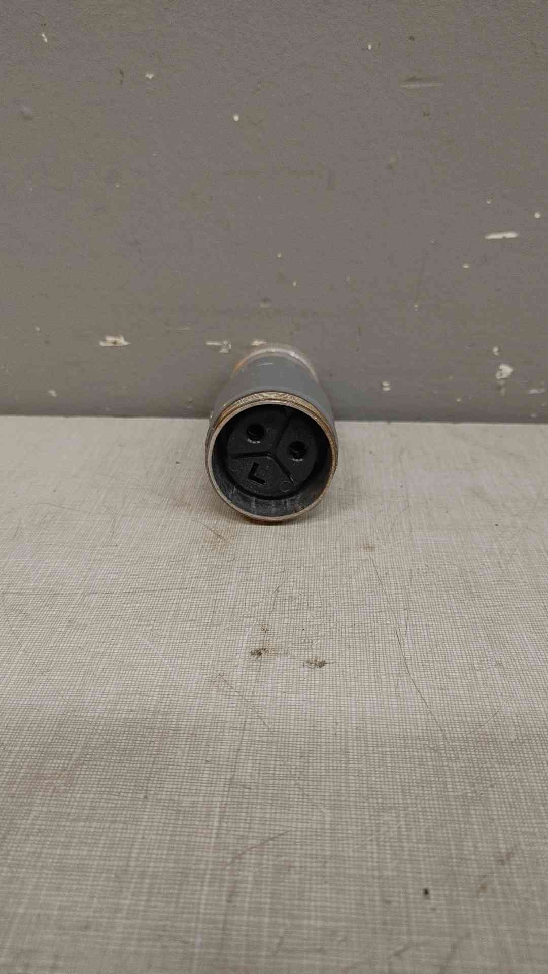 Lot of 49 Russellstoll Plug Connector 15A 250V 3913U-2(103324)