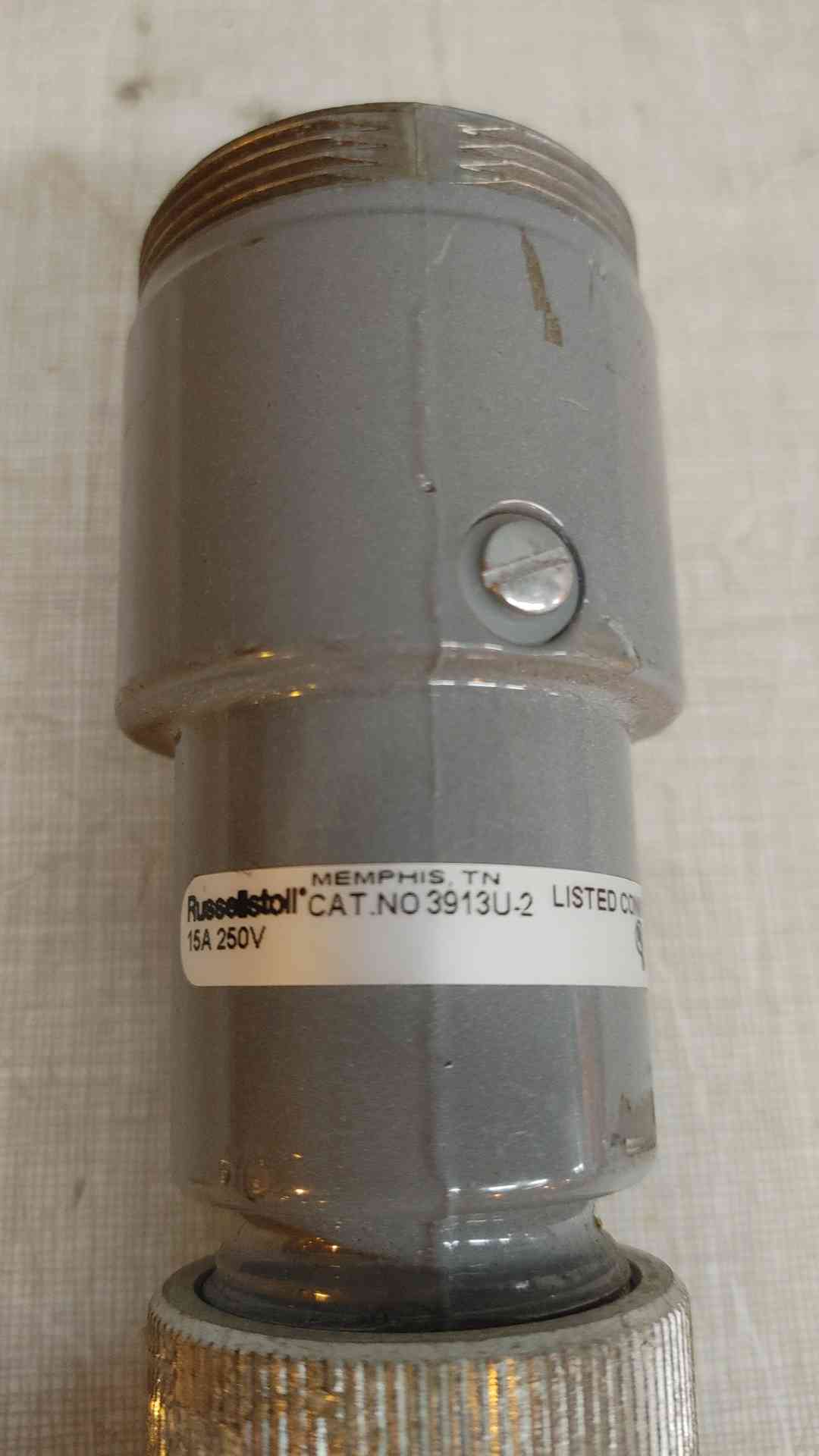 Lot of 49 Russellstoll Plug Connector 15A 250V 3913U-2(103324)