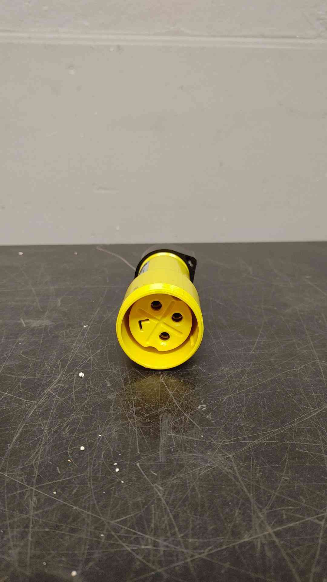 *Pickup Only* Lot of 2 Russellstoll Plug Receptacle 50A 250VAC 9C54U2/C75(103336)