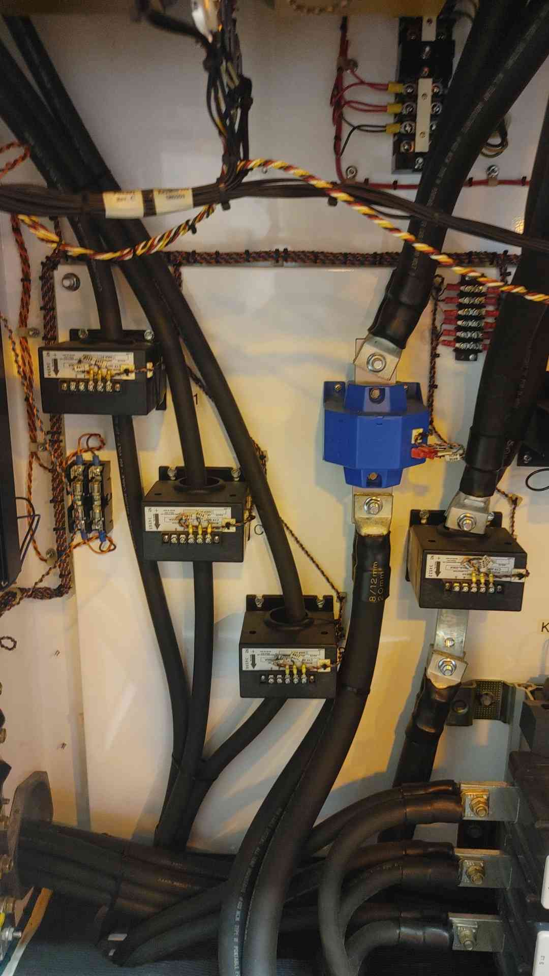 Trace Technologies Photovoltaic Inverter 225KVA 3PH 208VAC 234KW(103412)