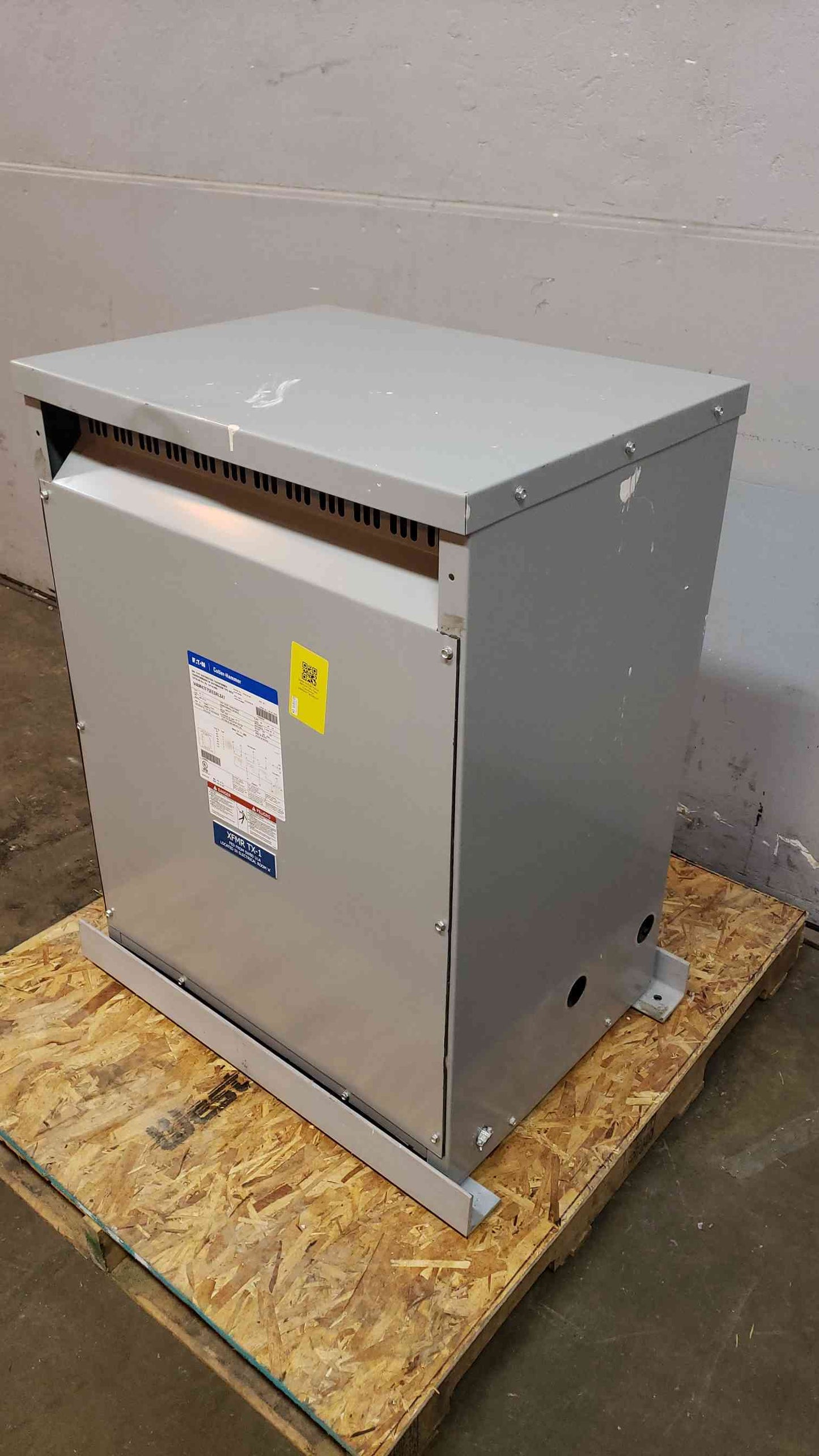 EATON 75KVA 480v x 480Y/277 Dry Type Transformer V48M47F75EESRLS47(103434)