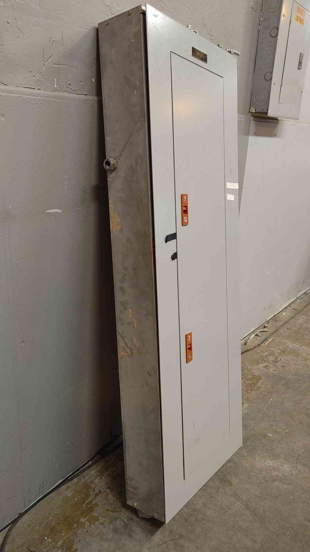 AF55SN GE A Series Panelboard 120/240V 225A 3PH 4W w/ Main(103441)
