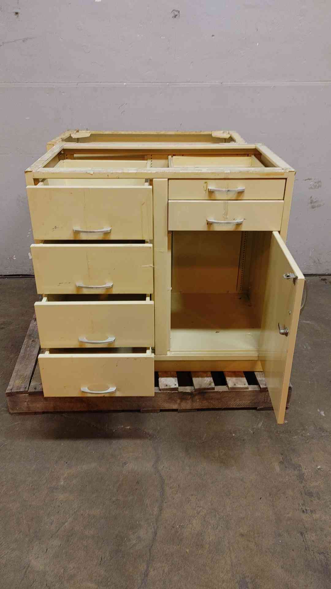 3' Kewaunee Mixed Cabinet Door/Drawer Metal Lab Casework Standing(103465)