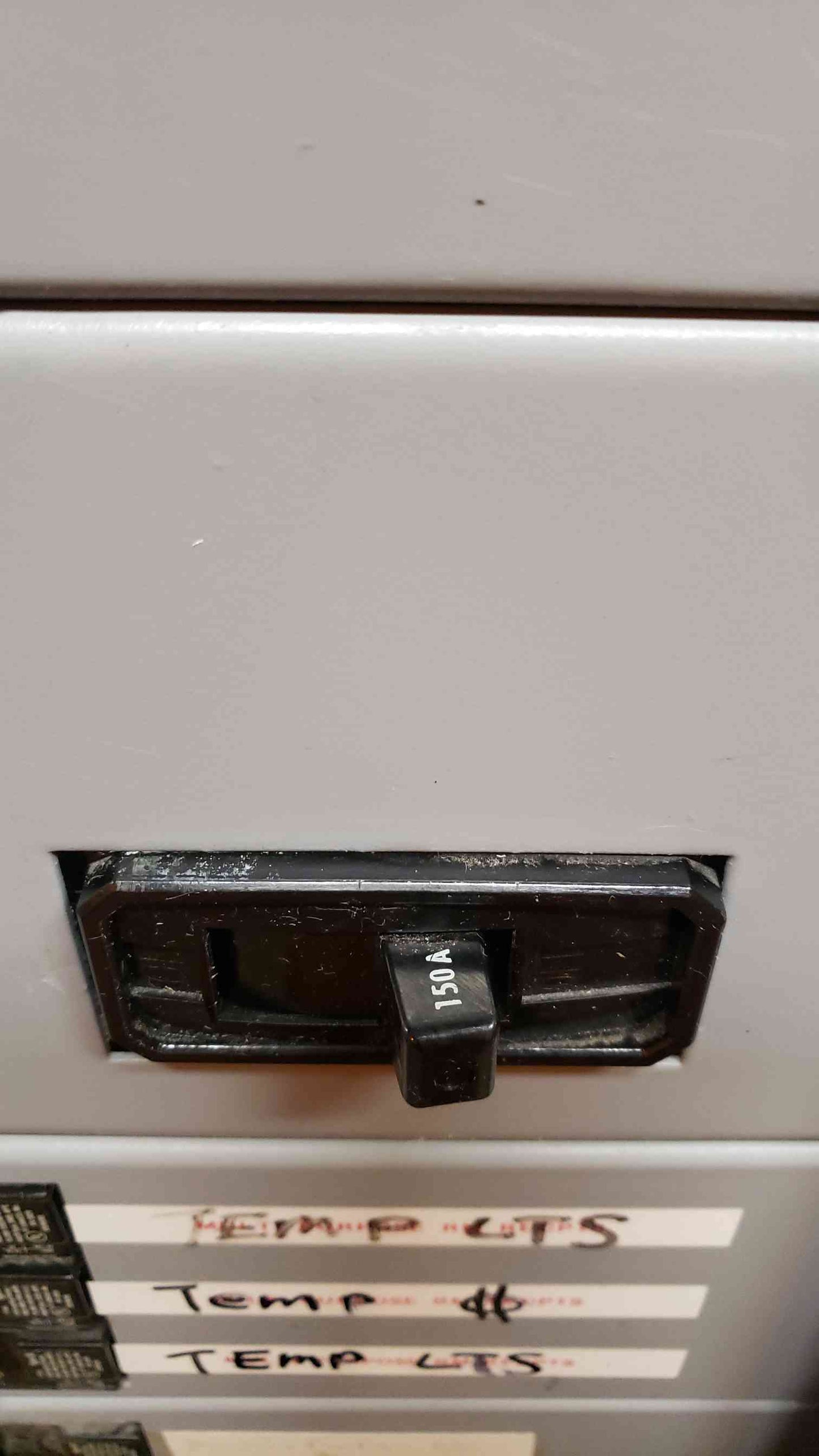 Siemens S4 Industrial Panelboard 250A 208Y/120V 3PH 4W Loaded w/ Main & Breakers(103561)