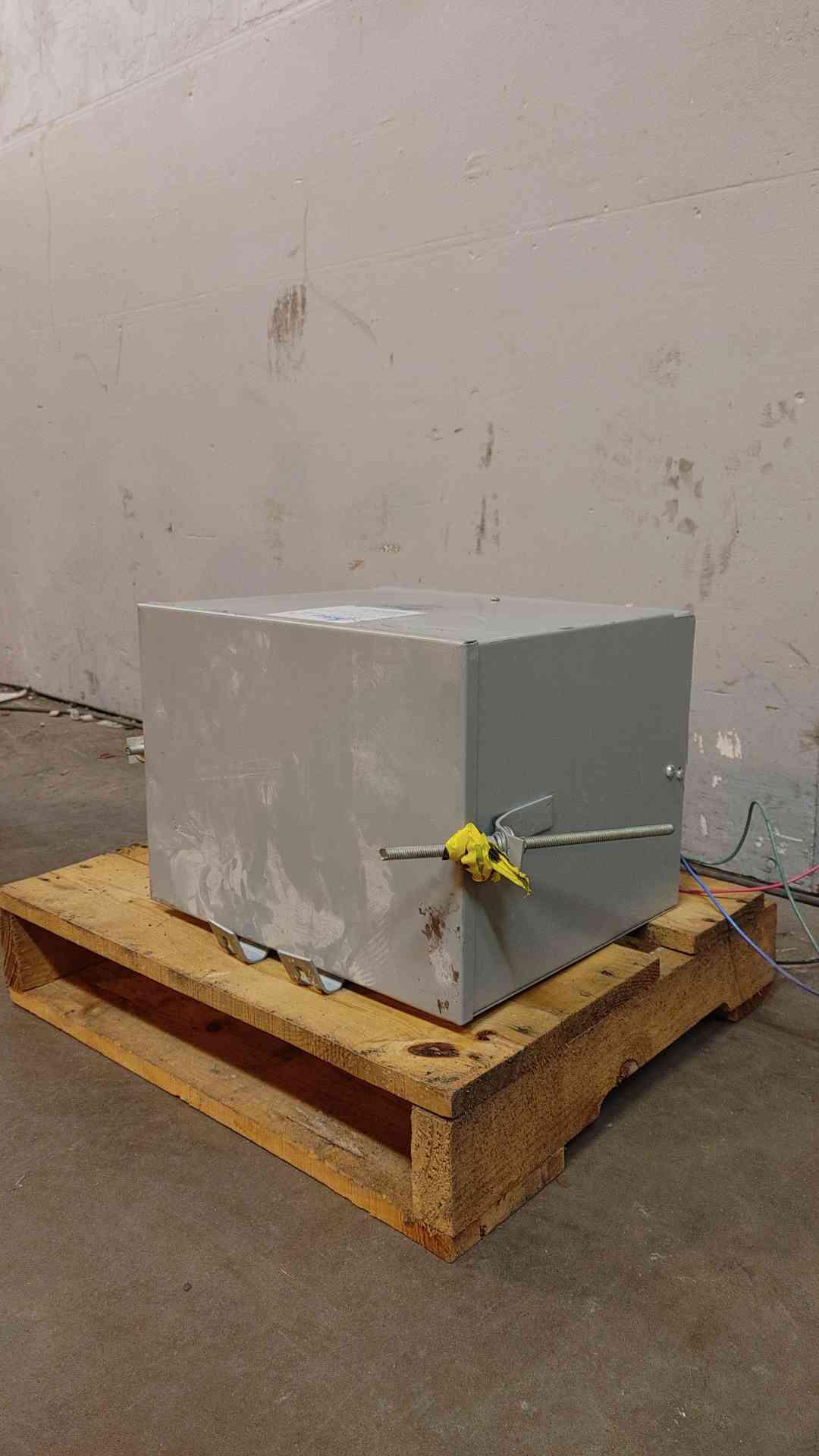 9KVA Acme General Purpose Transformer 480v x 208Y/120V 3PH T2A533101S(103610)