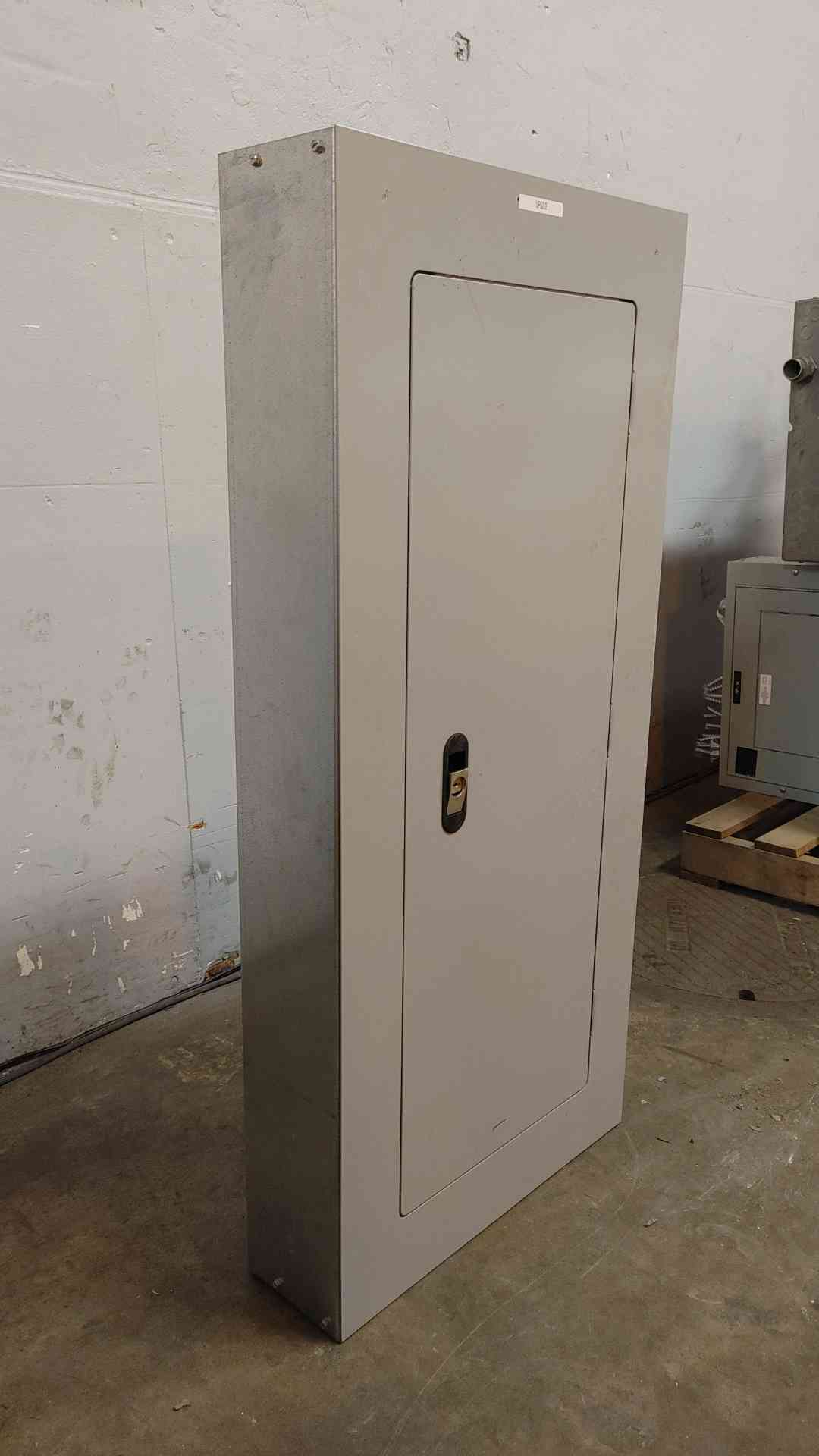 250A Siemens Panelboard 208Y/120V 3PH 4 Wire 150A Main Loaded(103583)