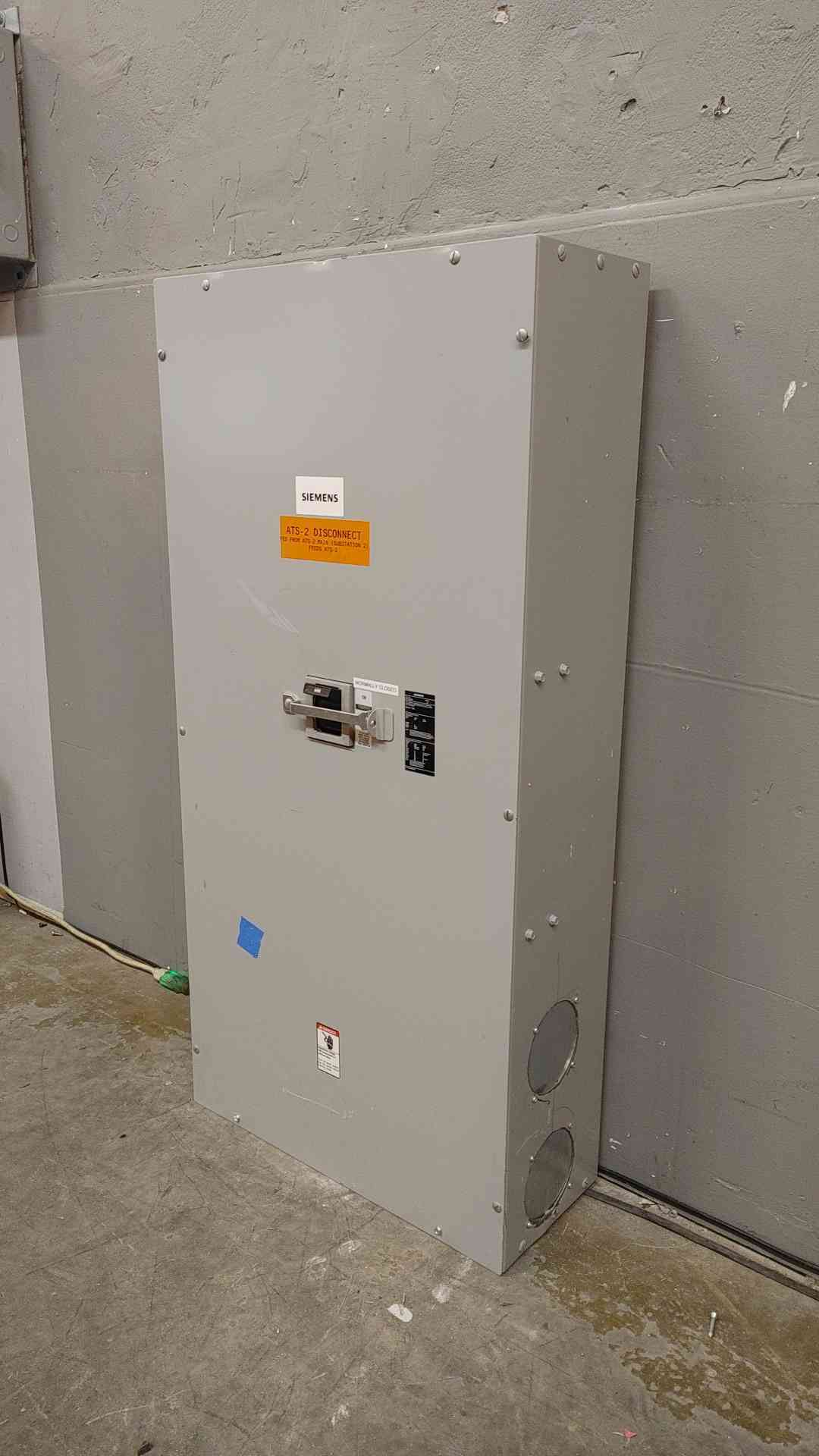 600A Siemens Shunt Trip Breaker Disconnect in Enclosure 24V 211A S17JLD6(103659)