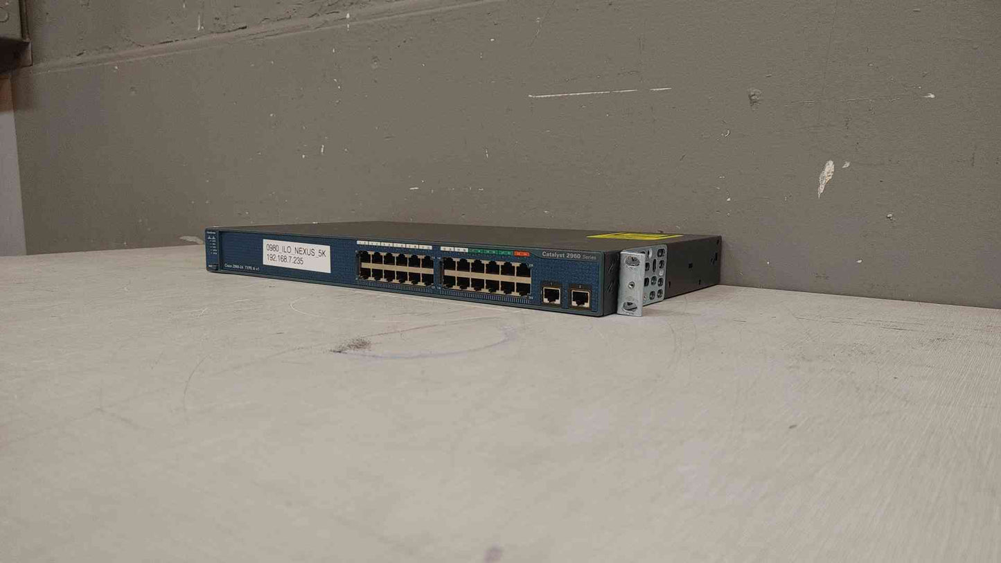 *Pickup Only* Lot of 4 Cisco Systems Catalyst 2960 Series 100-240V 1.3-.8A FOC1217U1VH(103634)