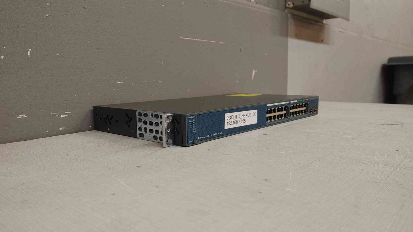 *Pickup Only* Lot of 4 Cisco Systems Catalyst 2960 Series 100-240V 1.3-.8A FOC1217U1VH(103634)