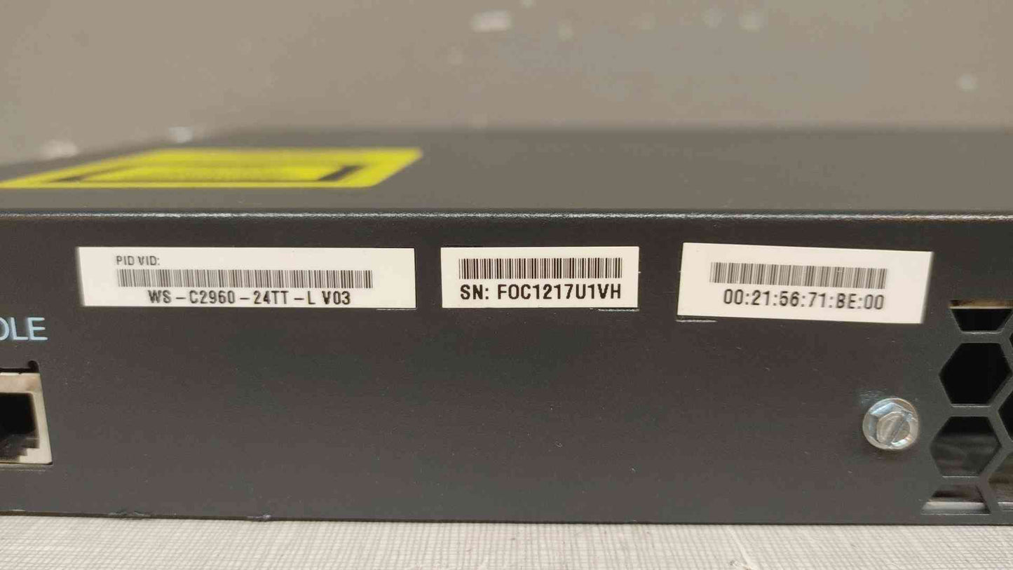 *Pickup Only* Lot of 4 Cisco Systems Catalyst 2960 Series 100-240V 1.3-.8A FOC1217U1VH(103634)