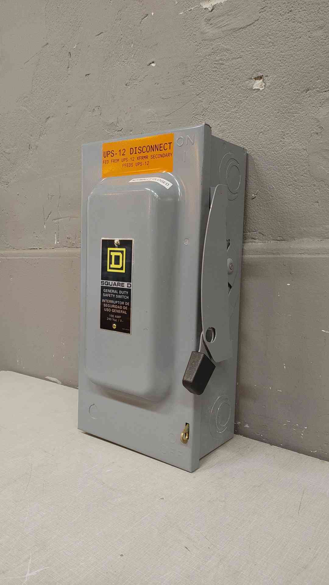 *Pickup Only* Square D General Duty Safety Switch Interruptor 100A 240VAC AL(103641)