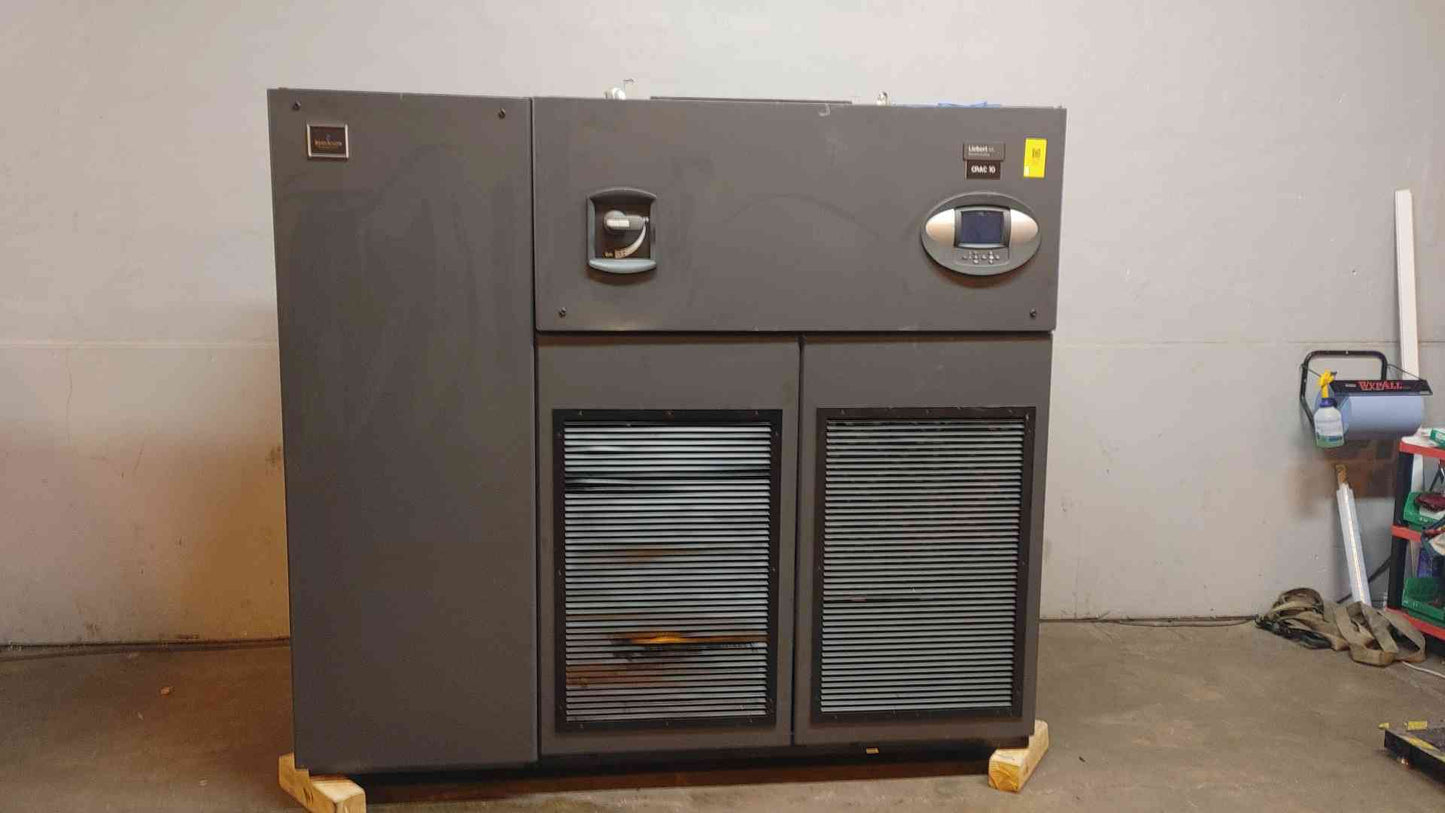 Liebert Vertiv 10 Ton Upflow CRAC 460V 3PH VS035K IA0EIO97S Glycol(103674)
