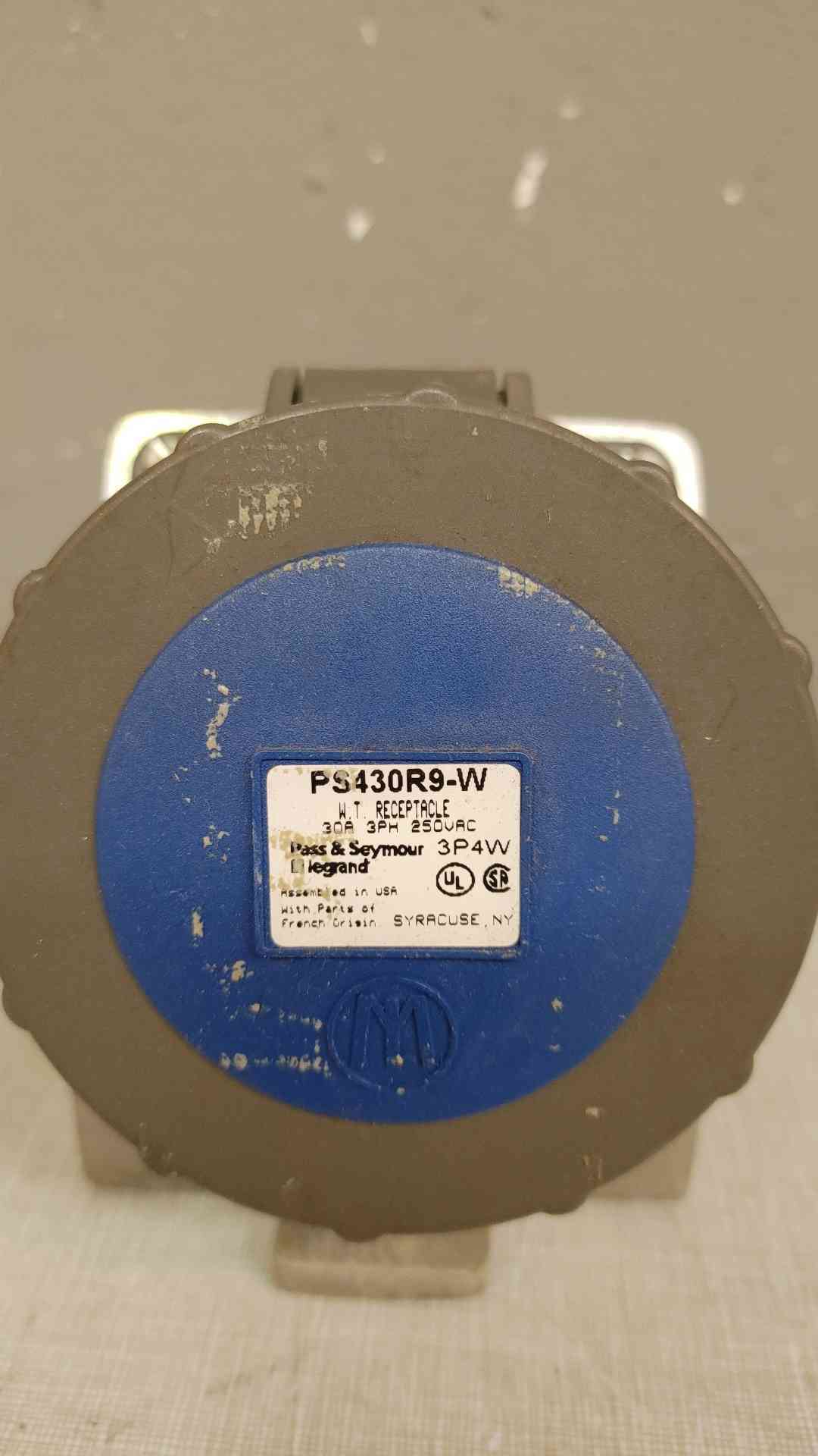 Pass & Seymour PS430R9-W Pin & Sleeve Watertight Receptacle 30A 3Ph 250V 3P 4W(103687)