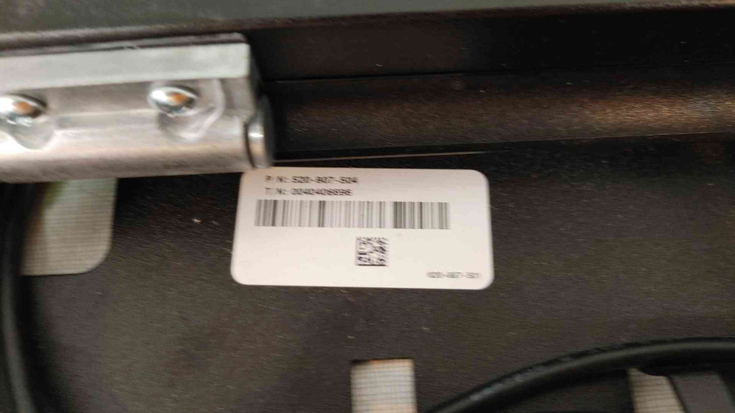 *Pickup Only* EMC 091-0-096 Avocent 1099-002 1U Rackmount 18.5" KVM Console(104010)