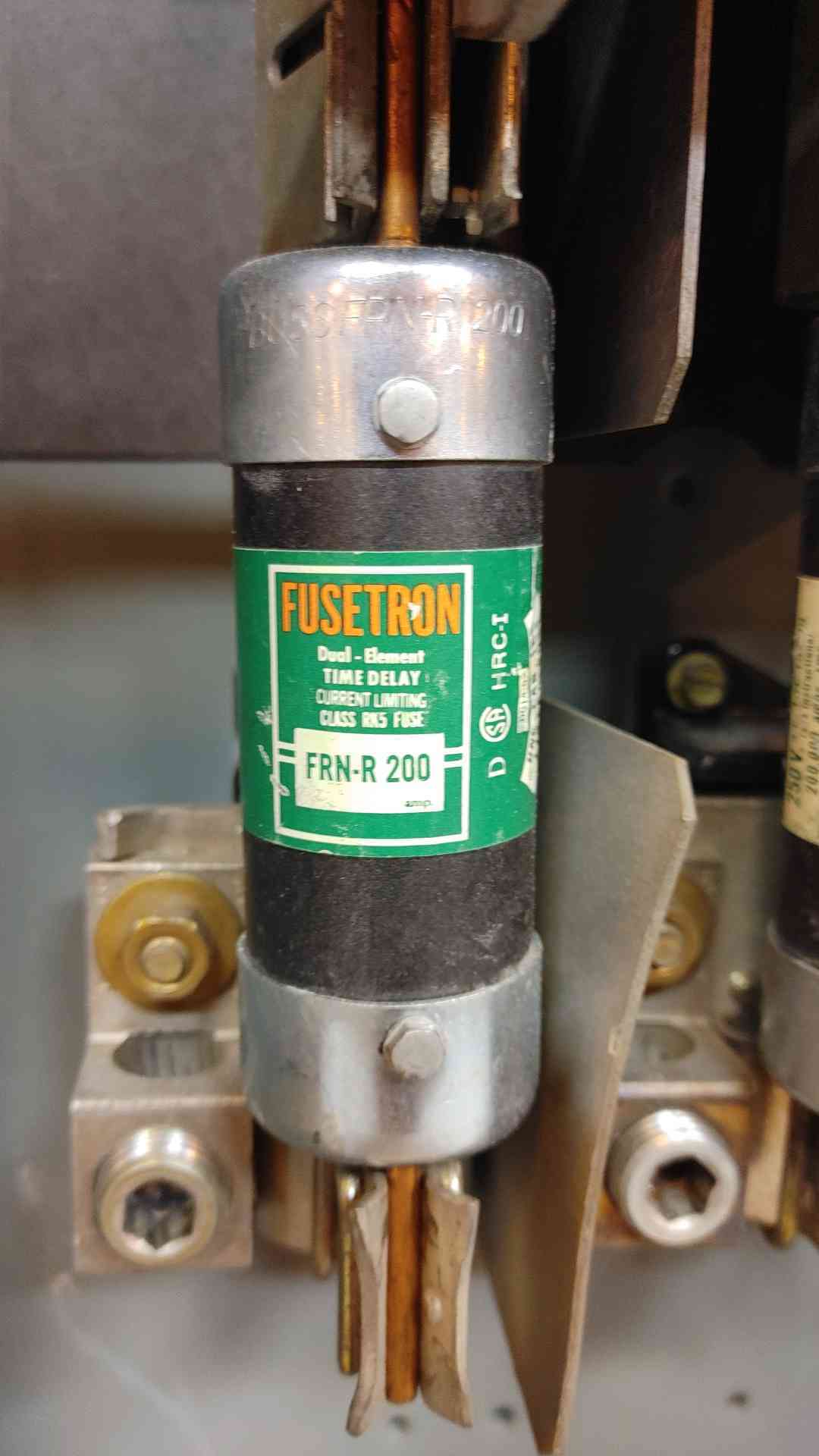 Square D Safety Switch Fusible 200A 240VAC 3PH H324(104042)