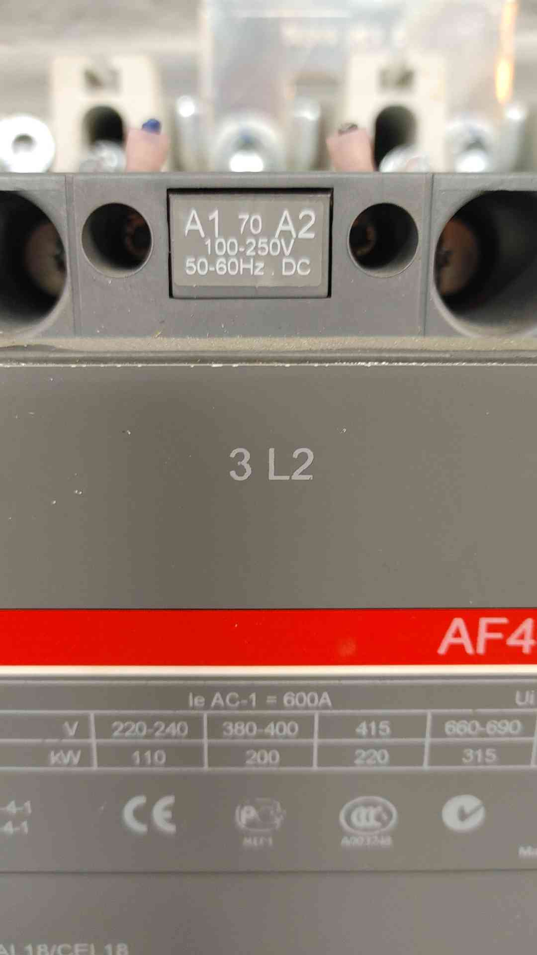 ABB Contactor 600A 100-250V AF400-30(104044)