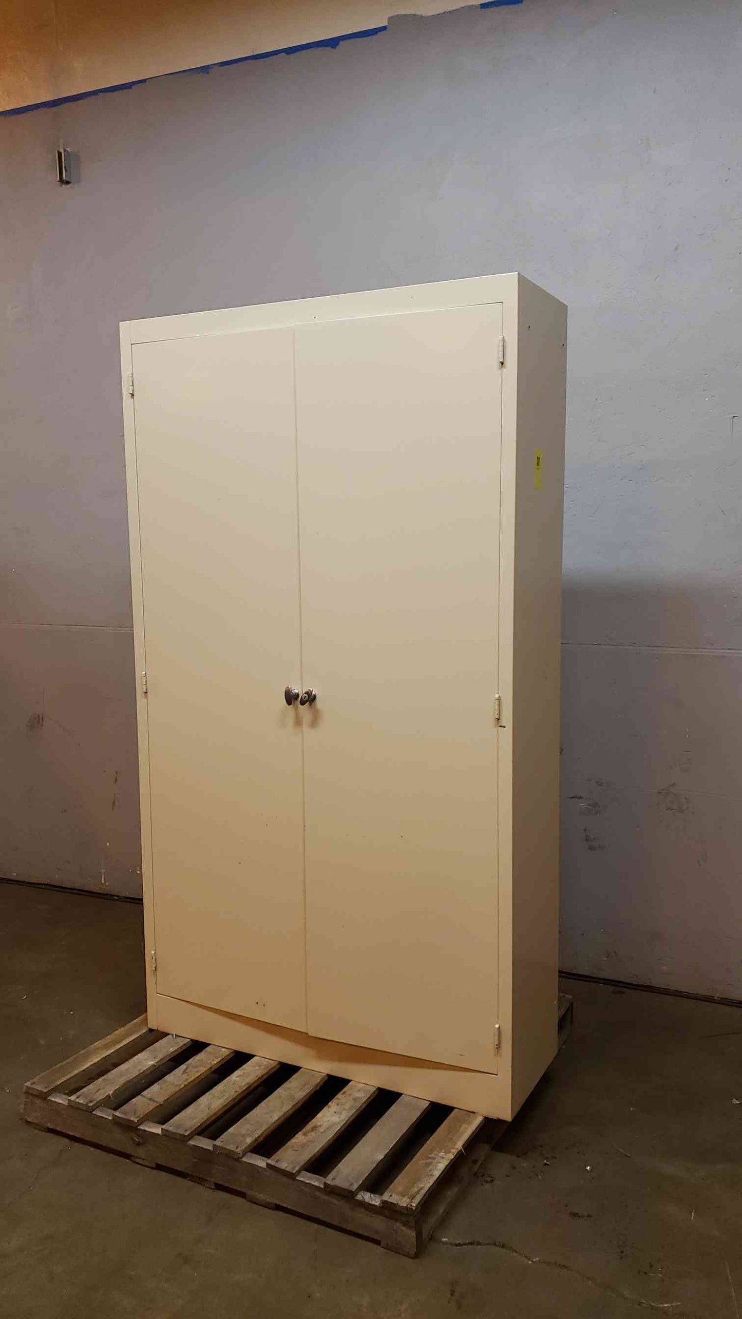 7' Tall Dual Door Cabinet Metal Lab Casework with Shelves(104145)