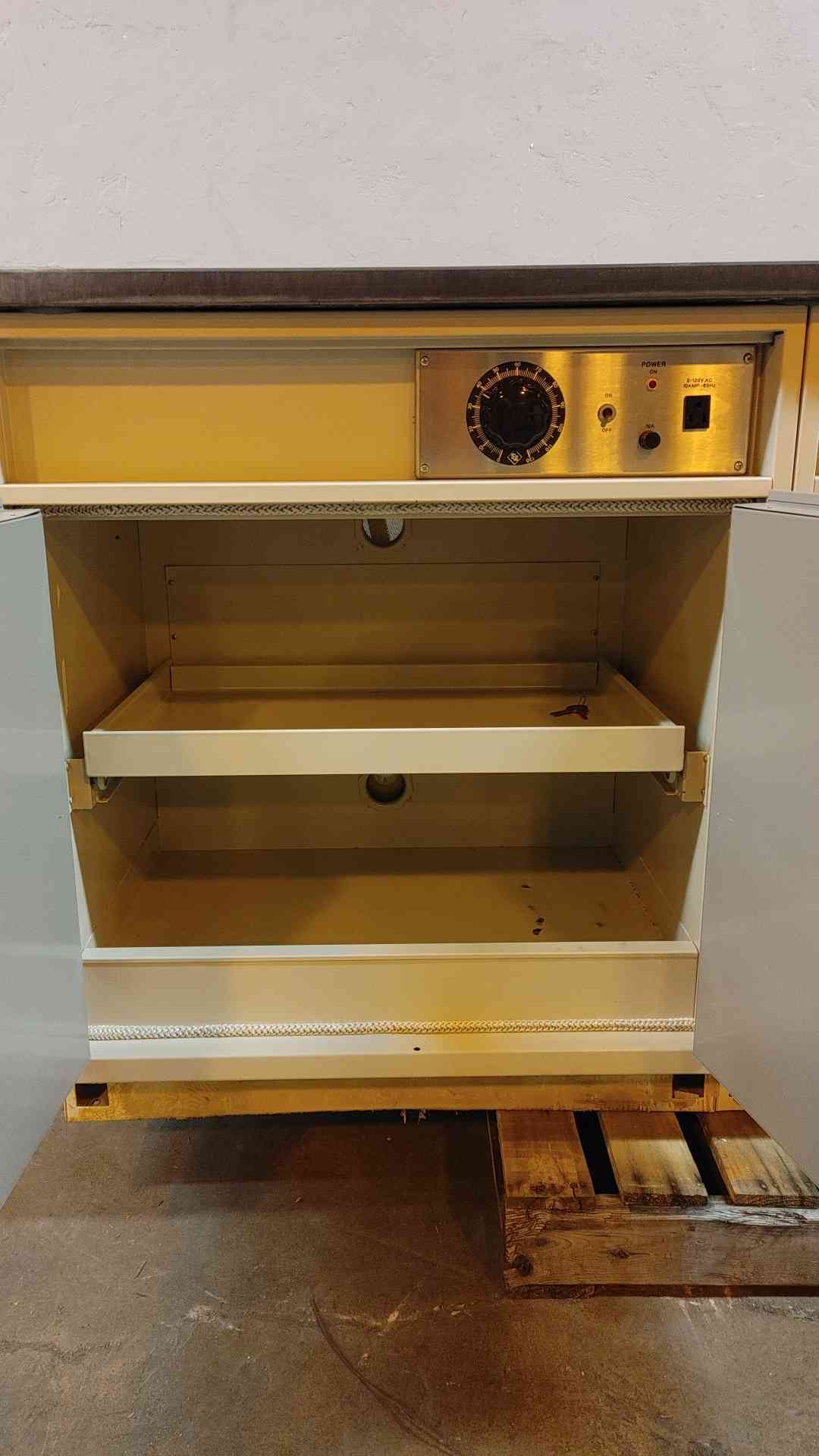 8' Fisher Hamilton Flammable Liquid Storage Cabinet W/ 2 Dials 950S778(104171)