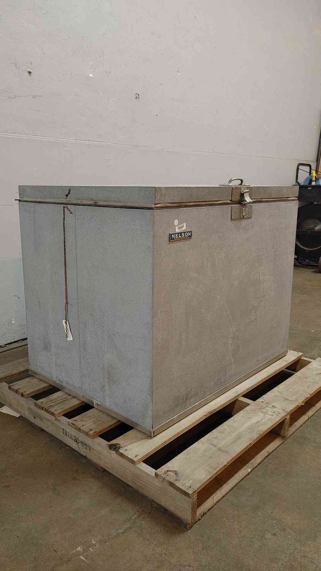 C. Nelson MFG. Dry Ice Storage Chest (104204(104204)