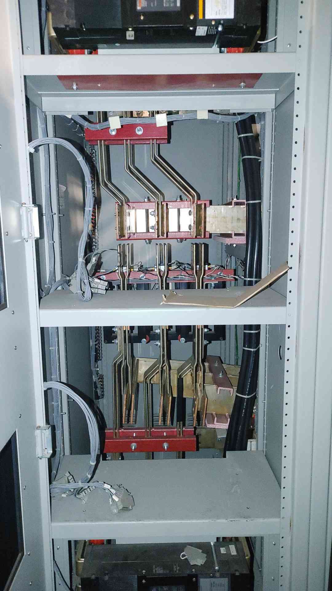 Switchgear LIEBERT UPS SCC w 2 NW20H Masterpact & 2 MG CK1200NA(S6LLST9176)