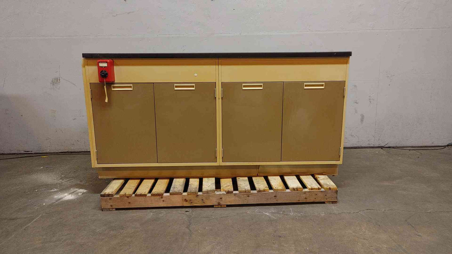 6' Hamilton SafeAire Chemical Ducted Fume Hood & Bench (104258)(104258)