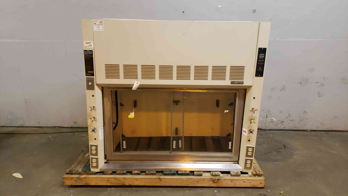 5' Hamilton SafeAire Ducted Fume Hood & Lab Bench(104262)