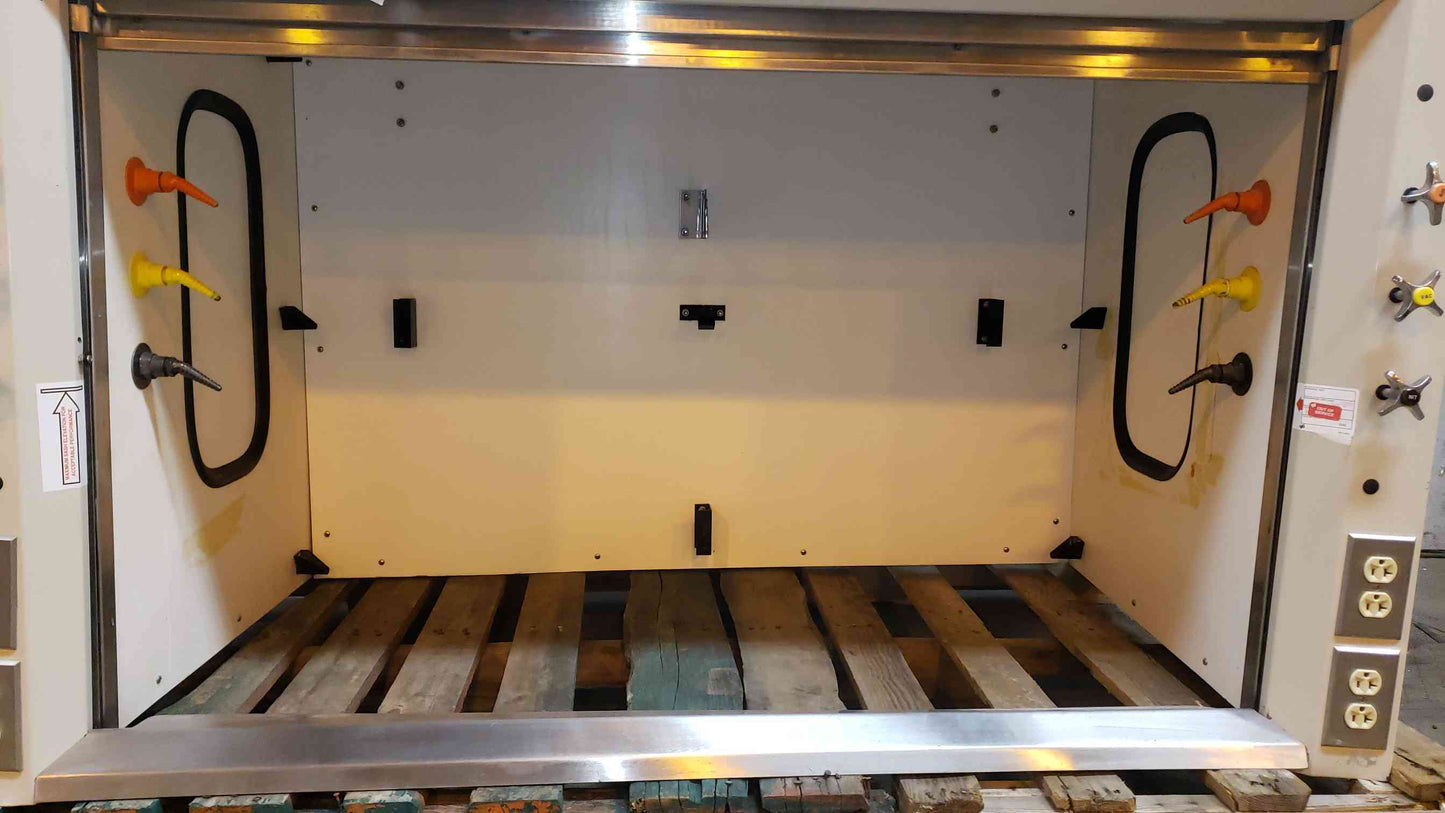 5' Hamilton SafeAire Ducted Fume Hood & Lab Bench(104262)