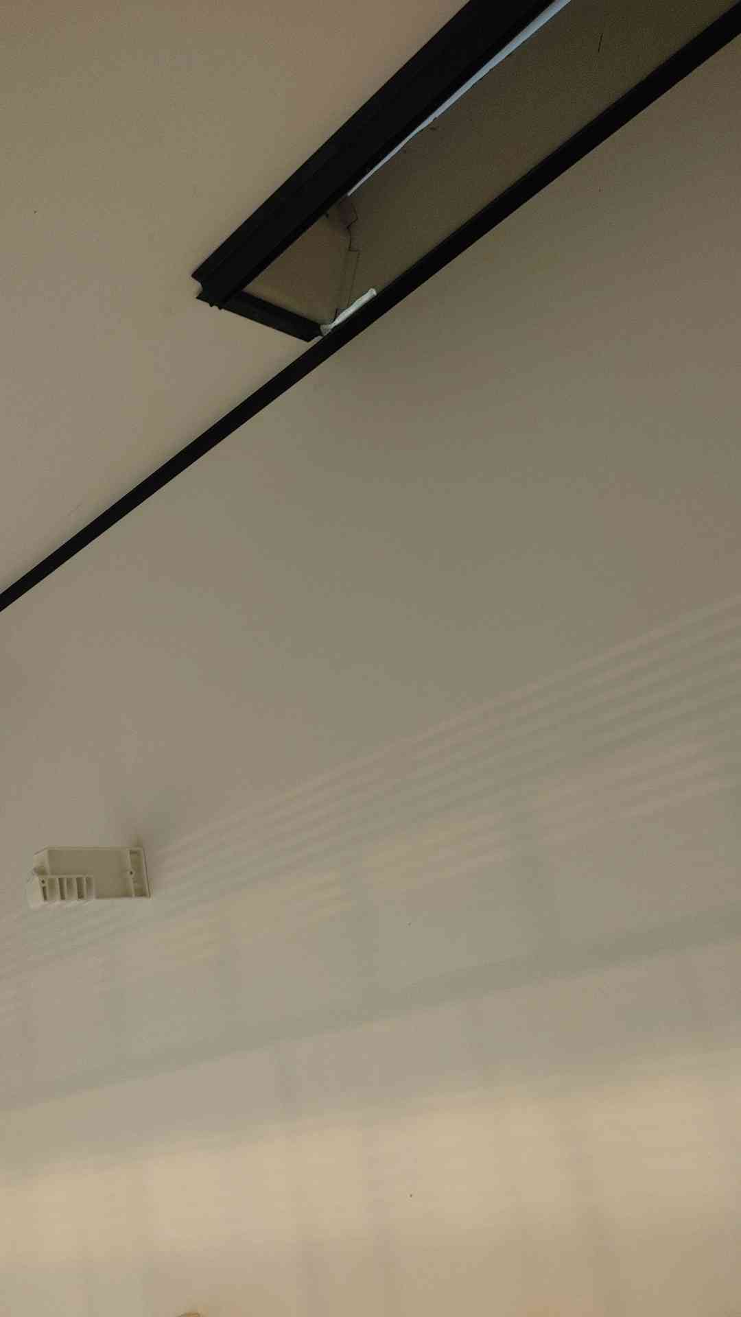 8' Fisher Hamilton SafeAire Chemical Fume Hood Ducted 2-Way Sash & Bench (104410)(104410)