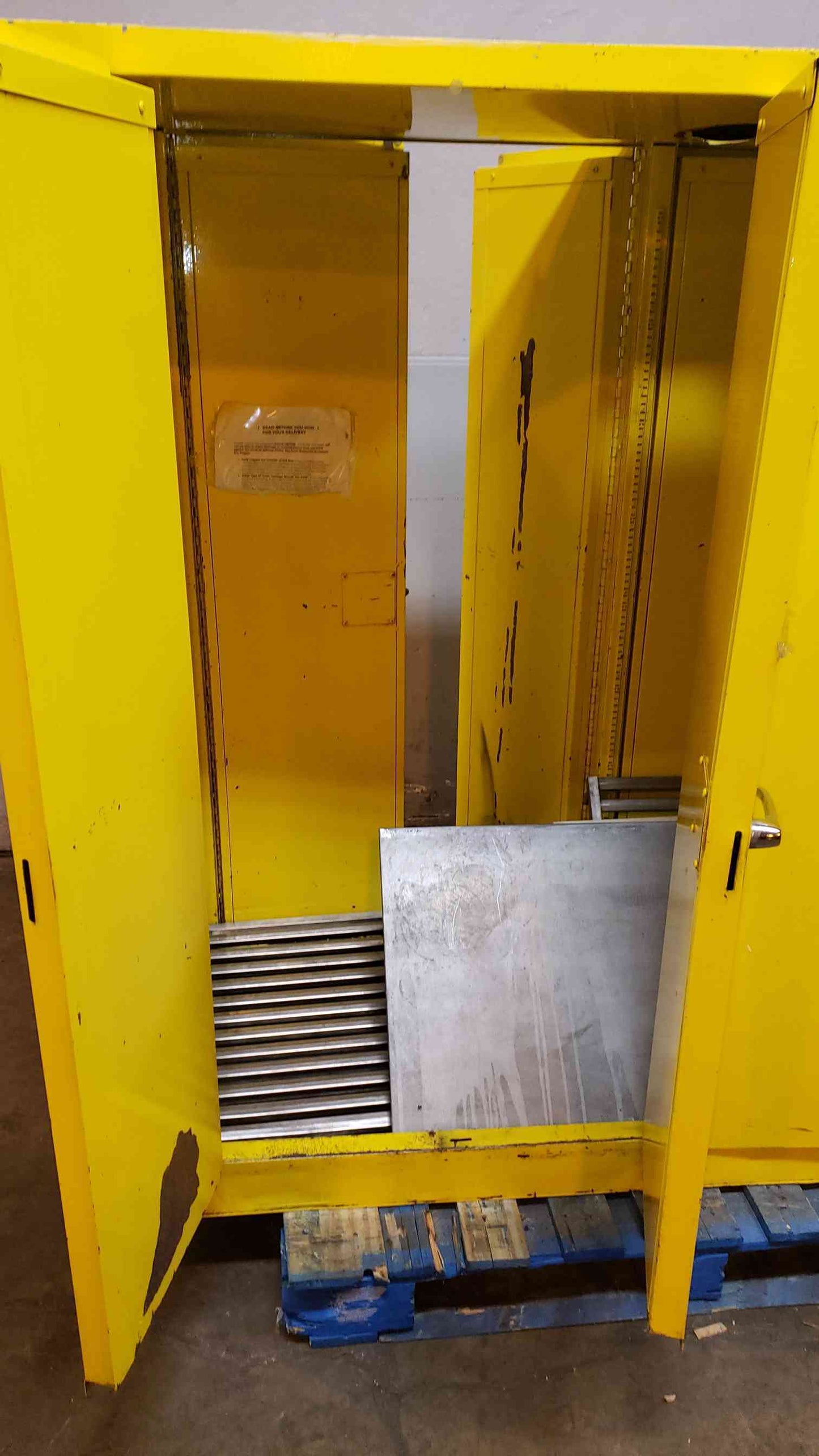 6'x2'x5' Dual Flammable Cabinet 4 Door Front/Back(S6LLST2398)
