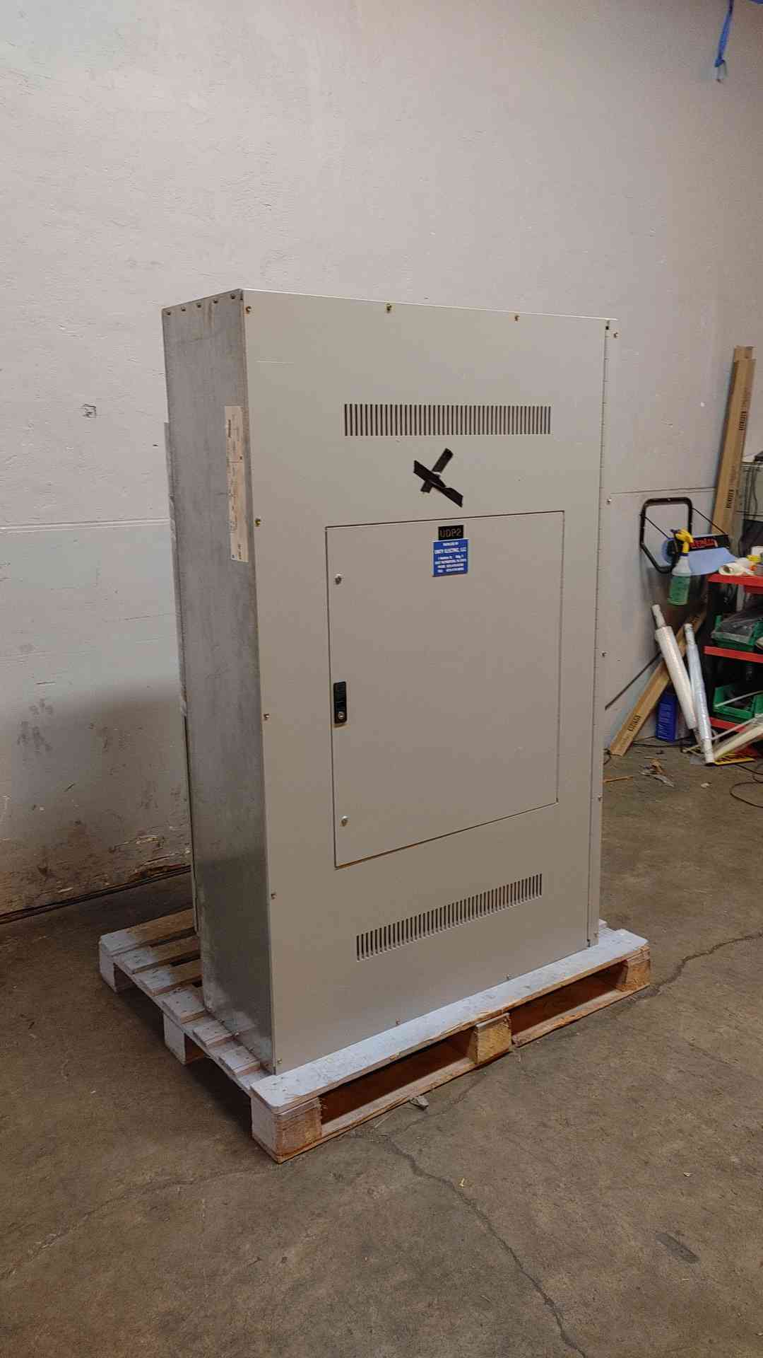 400A GE Spectra APNB Panelboard 480y/277V 4W 3PH 400A 303AJ148(104461)