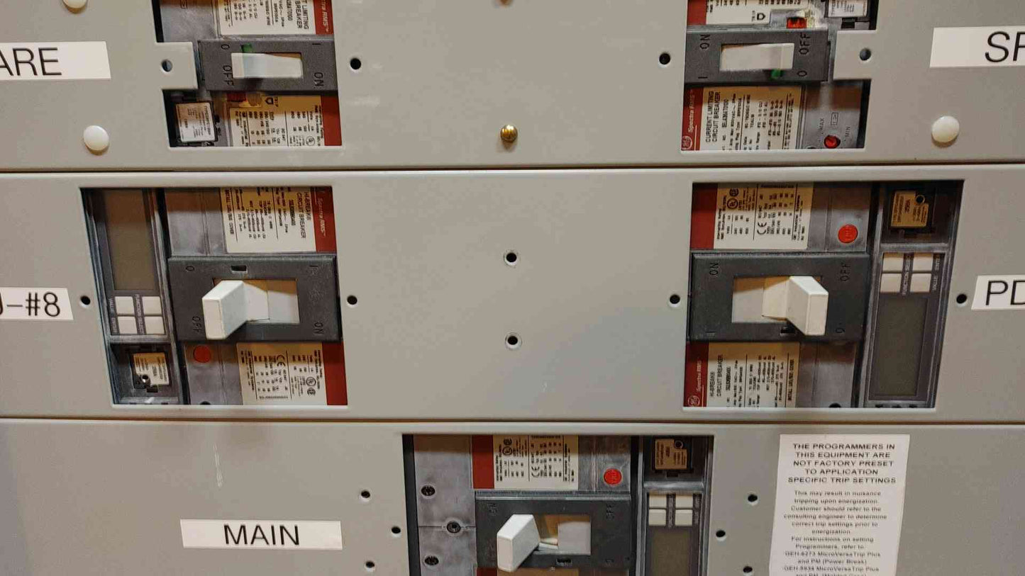 400A GE Spectra APNB Panelboard 480y/277V 4W 3PH 400A 303AJ148(104461)