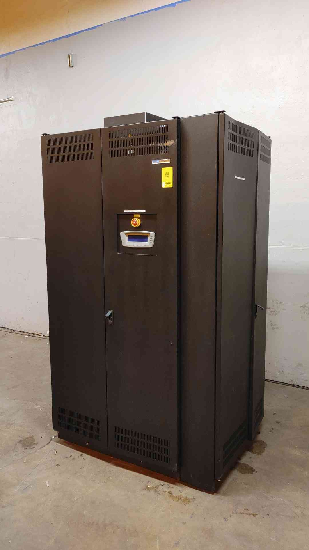 150KVA Eaton PDU-A 480V x 208/120 3PH 4W EE083SXX12 '11(104592)
