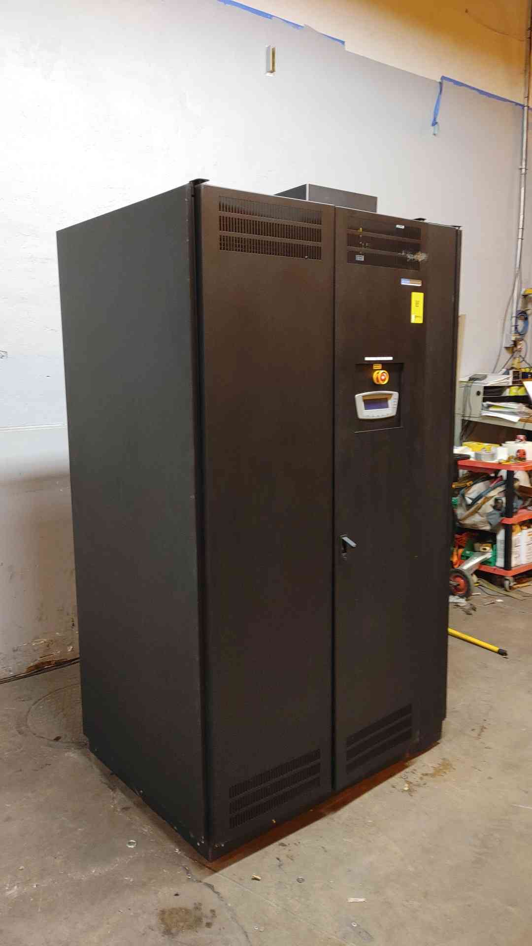 150KVA Eaton PDU-A 480V x 208/120 3PH 4W EE083SXX12 '11(104592)
