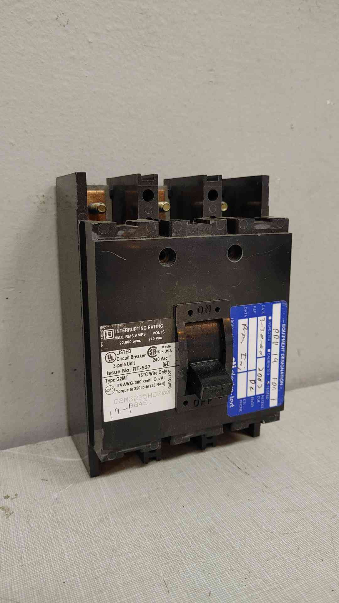 Square D 225A 3 Pole Circuit Breaker 240VAC RT-537(104611)