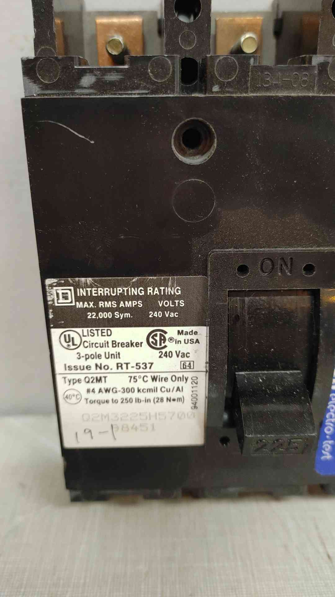 Square D 225A 3 Pole Circuit Breaker 240VAC RT-537(104611)