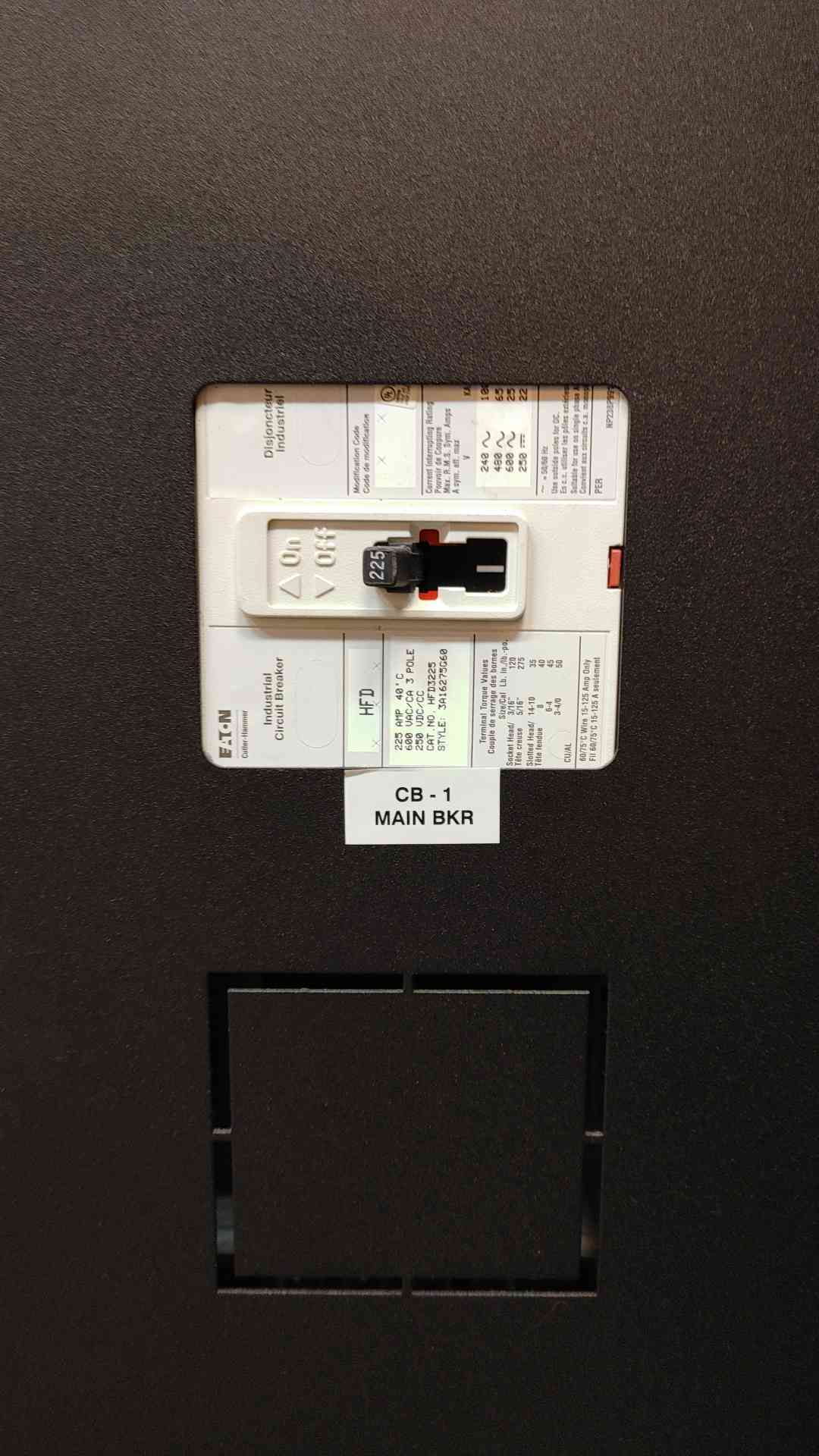 150KVA Eaton PDU 480V x 208/120V PDU257709-001 Power Distribution Unit (106314)