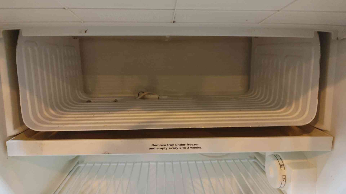 Haier Household Mini Refrigerator 115VAC 1.4A HSL04WNABB