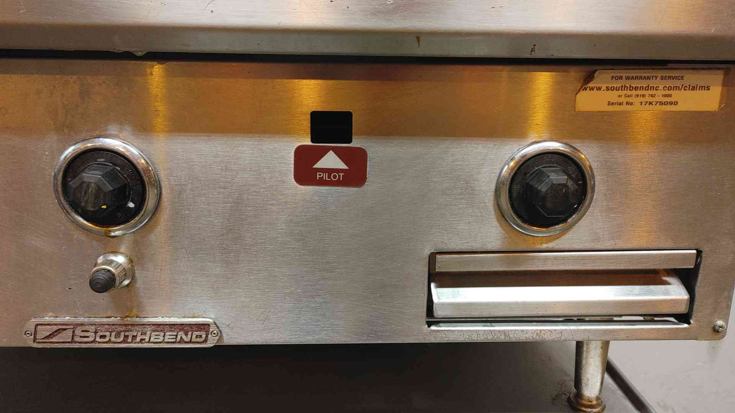 Southbend HDG-36 36" Natural Gas Countertop Griddle - 90,000 BTU