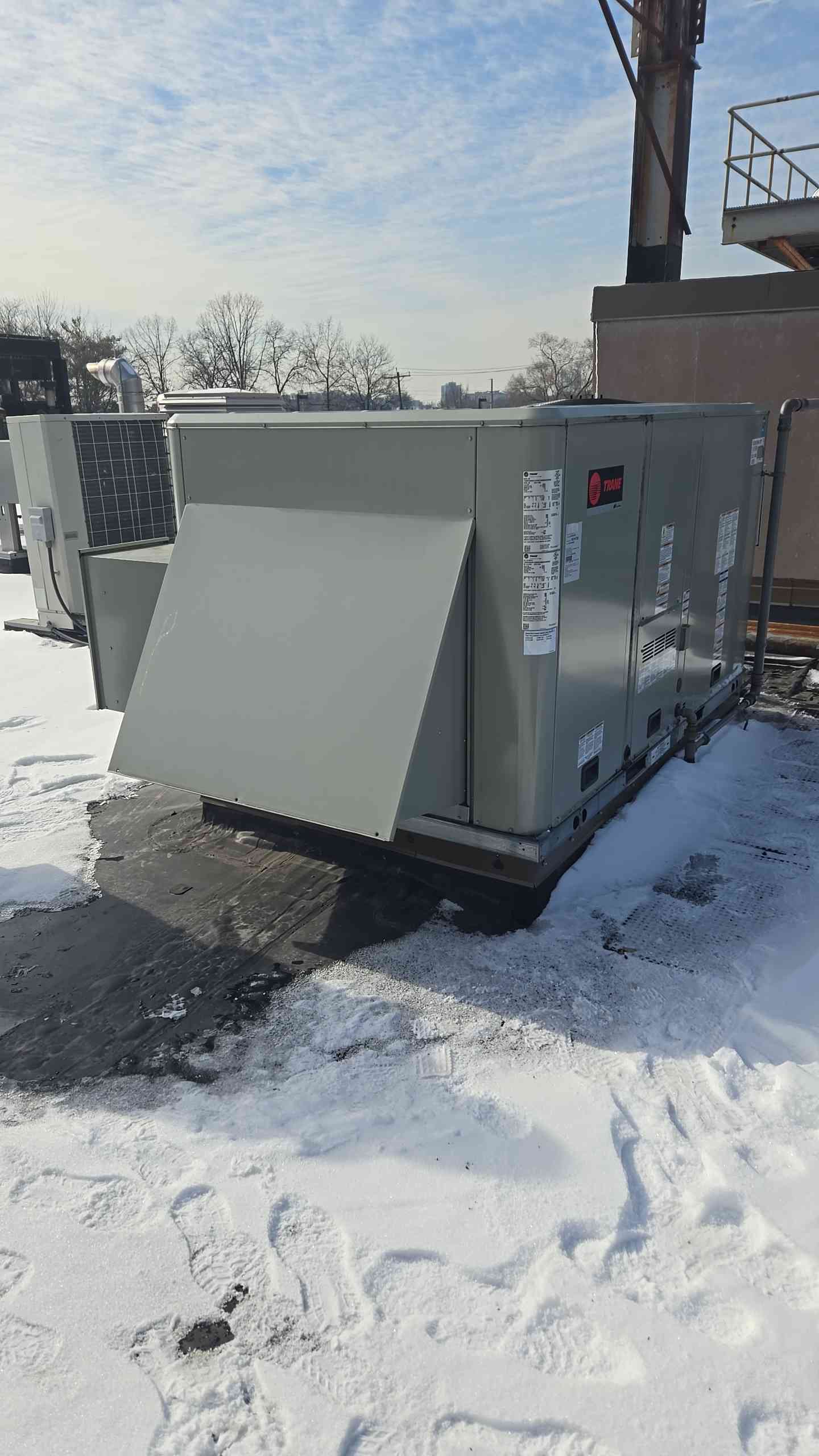 Trane 7.5 Ton Packaged RTU A/C Precedent Cooling Gas/Electric Heat Pump '20 208v 3PH (107387)