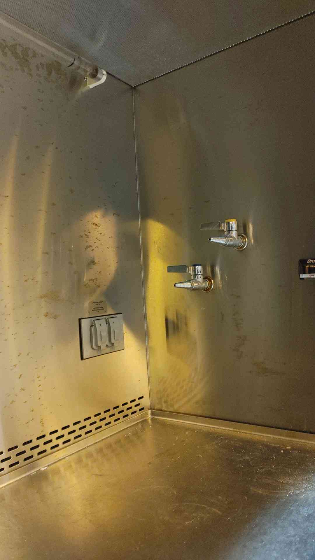 NuAire Labgard Class 2 Type A2 Biological Safety Cabinet Fume Hood 115V 1PH 12A NU-425-400