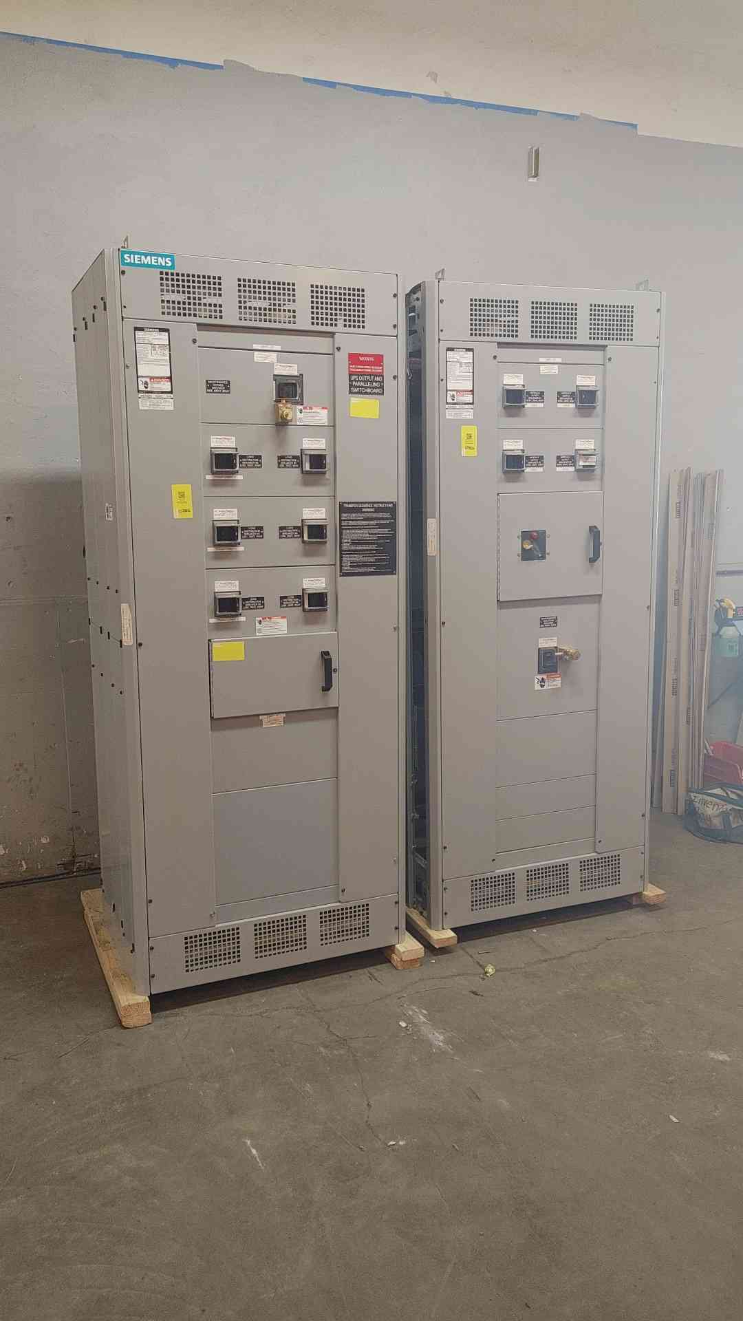 800A Siemens 2 Section Switchboard 480Y/277V 4W 2x 800A Main & 10x 350A Distribution