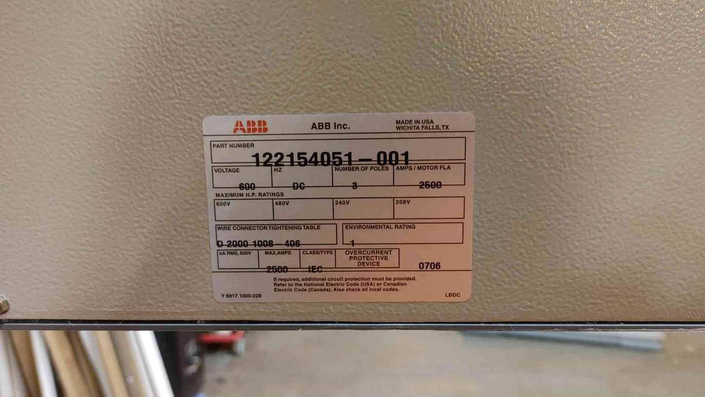 ABB Battery Disconnect Switch 2500A 3 Pole 600VAC 600VDC S8D (108181)