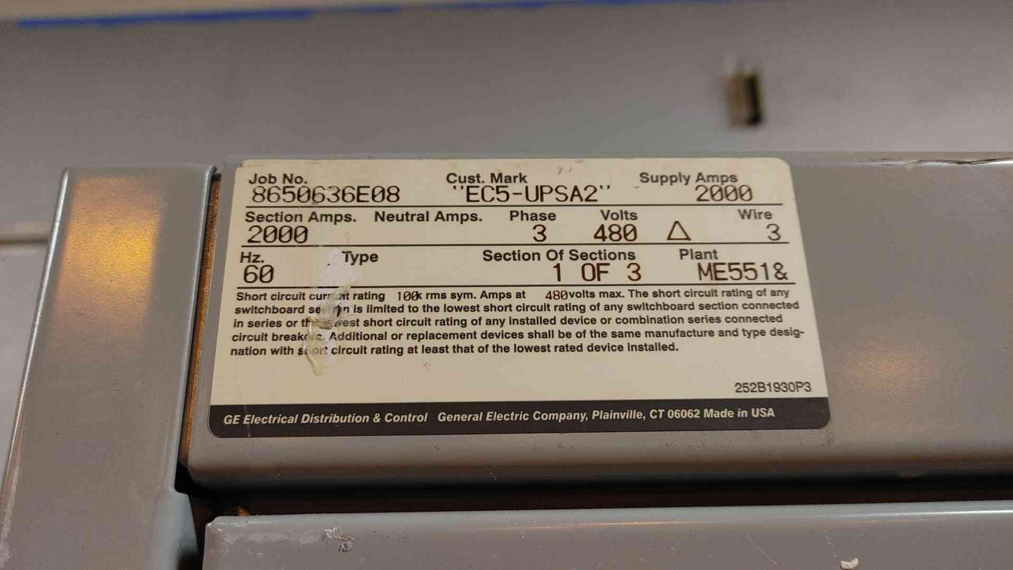 2000A GE Spectra Series Switchboard 3 Section 3PH 480V 28 Distribution & Meter