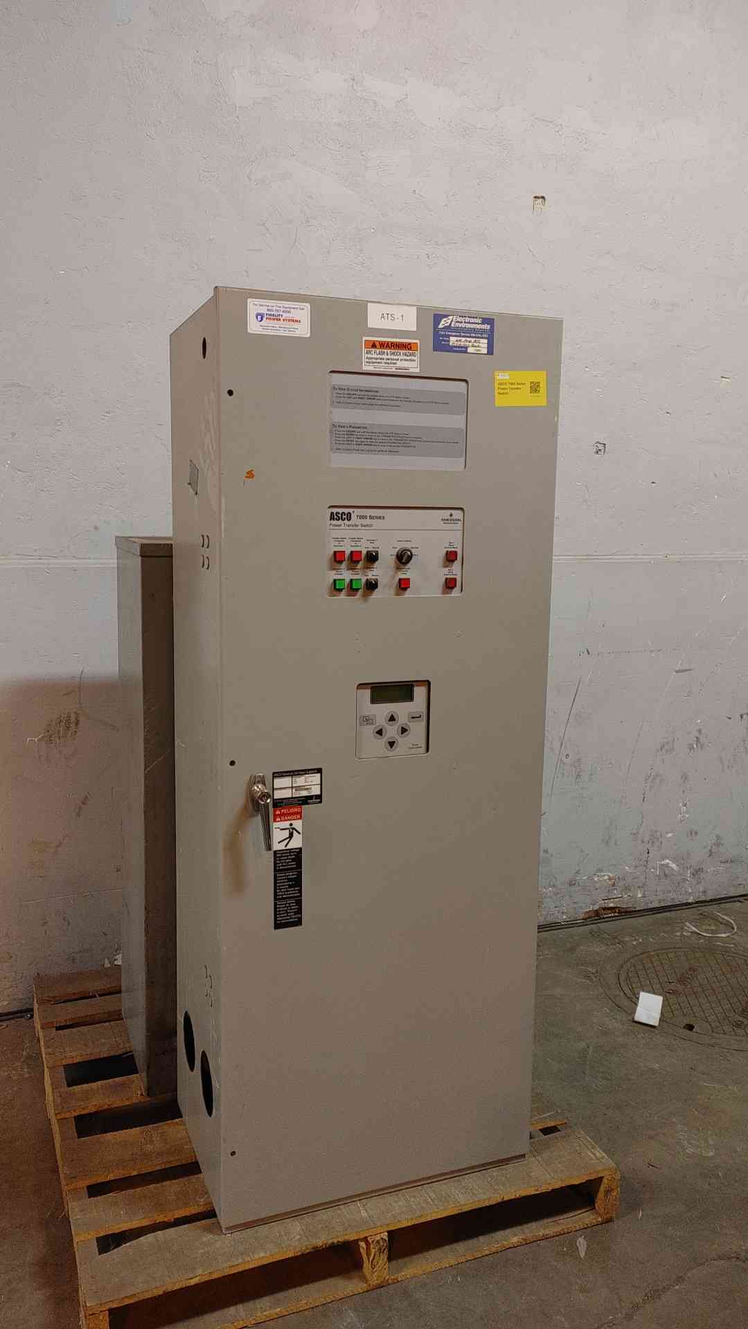 ASCO 7000 Series ATS Transfer Switch 600A 480V 3PH J07ATSB30600N5XC