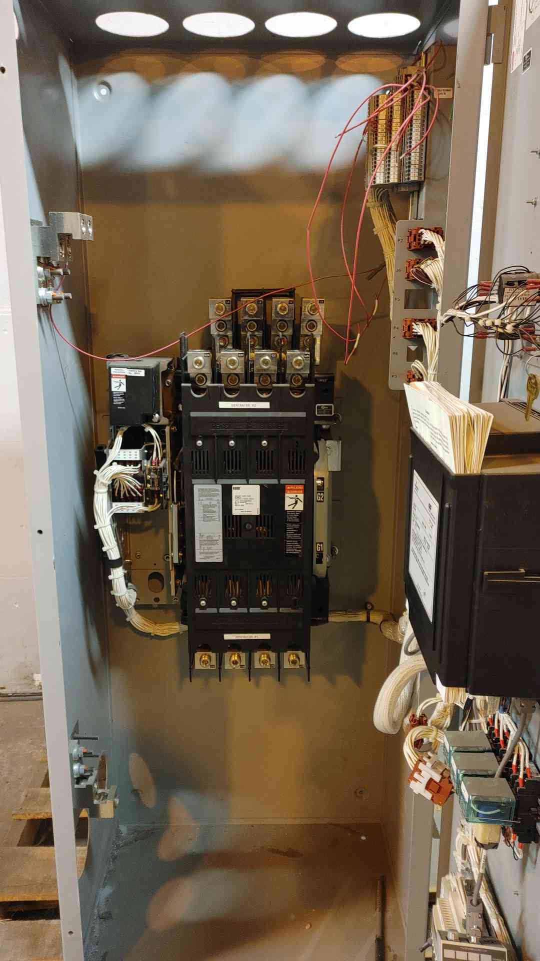 ASCO 7000 Series ATS Transfer Switch 600A 480V 3PH J07ATSB30600N5XC