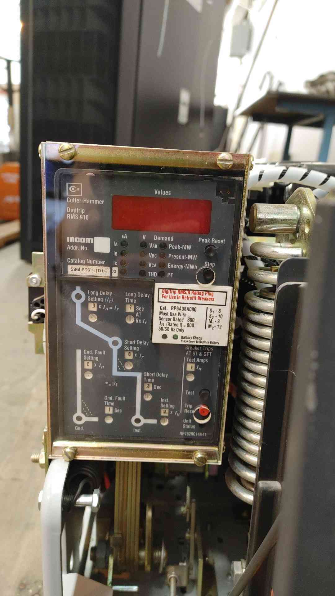 GE Fused Low Voltage Power Circuit Breaker 800 Amp 3 Pole AKRU-8D-30-1 (SKU: 108584)